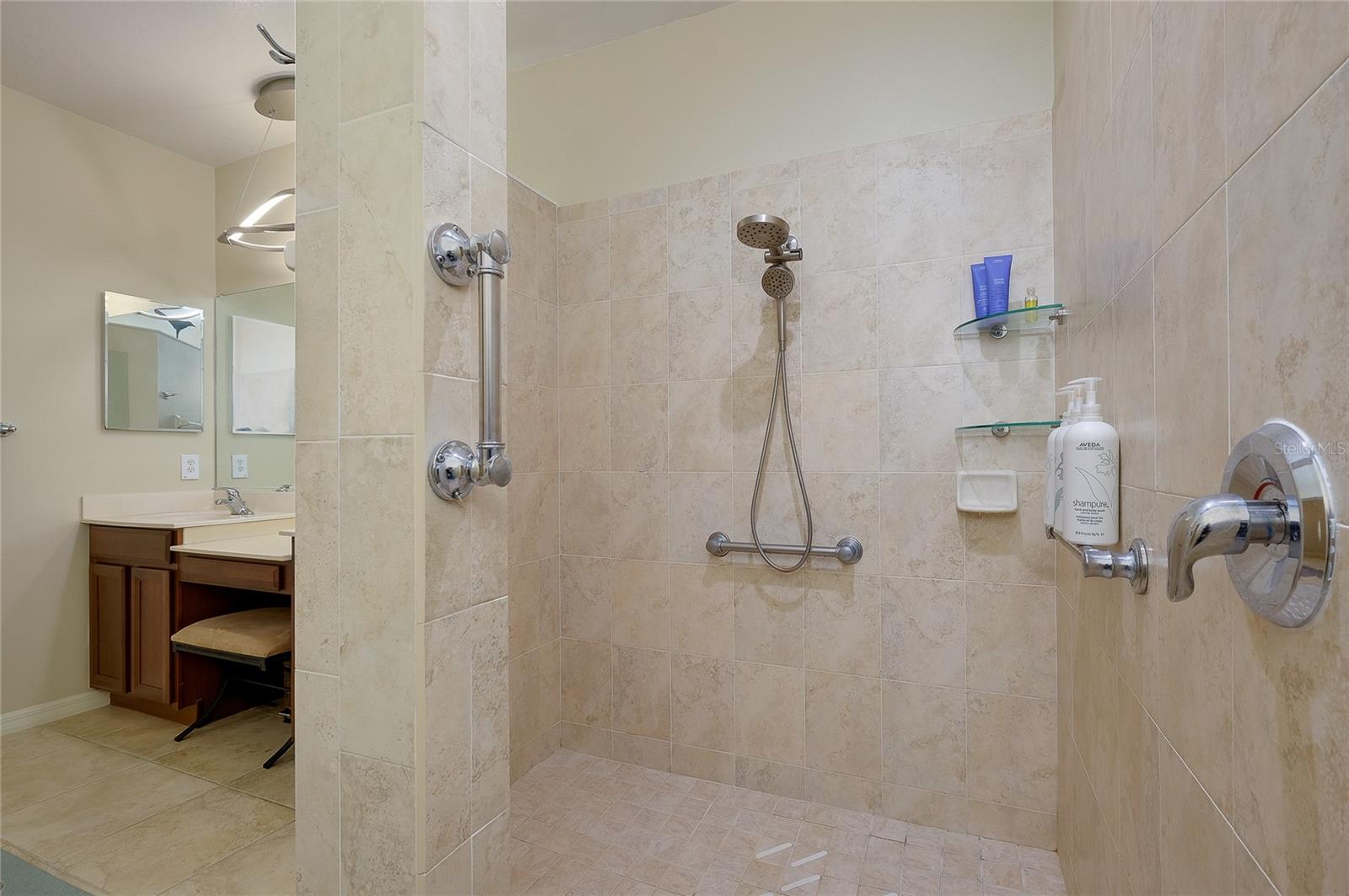 Image 19 of 42 For 1418 Maseno Drive