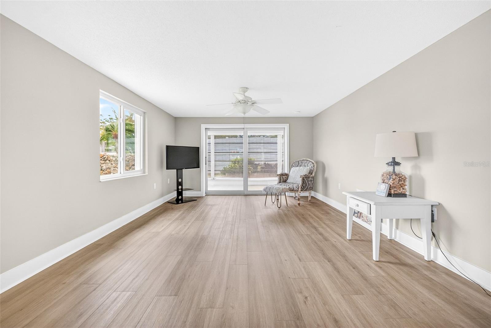 Image 10 of 34 For 509 Spanish Drive N