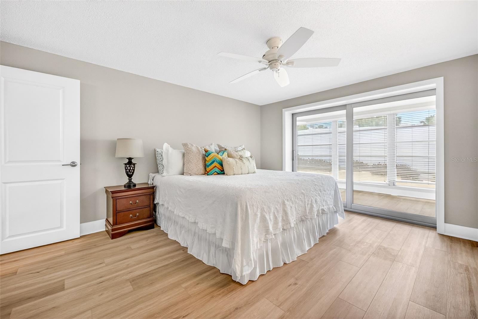 Image 16 of 34 For 509 Spanish Drive N