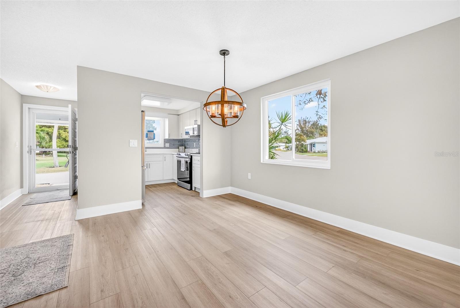 Image 5 of 34 For 509 Spanish Drive N