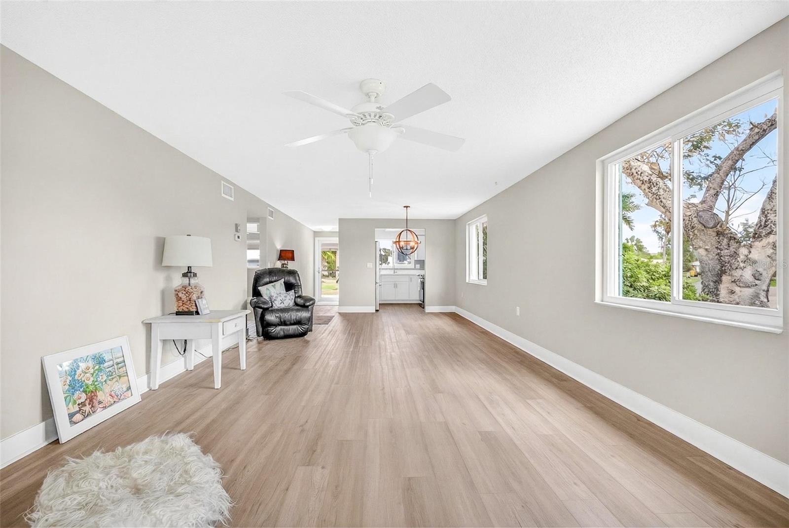 Image 9 of 34 For 509 Spanish Drive N