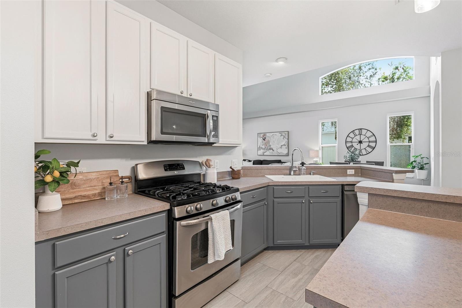 Image 11 of 48 For 11809 Acorn Woods Terrace