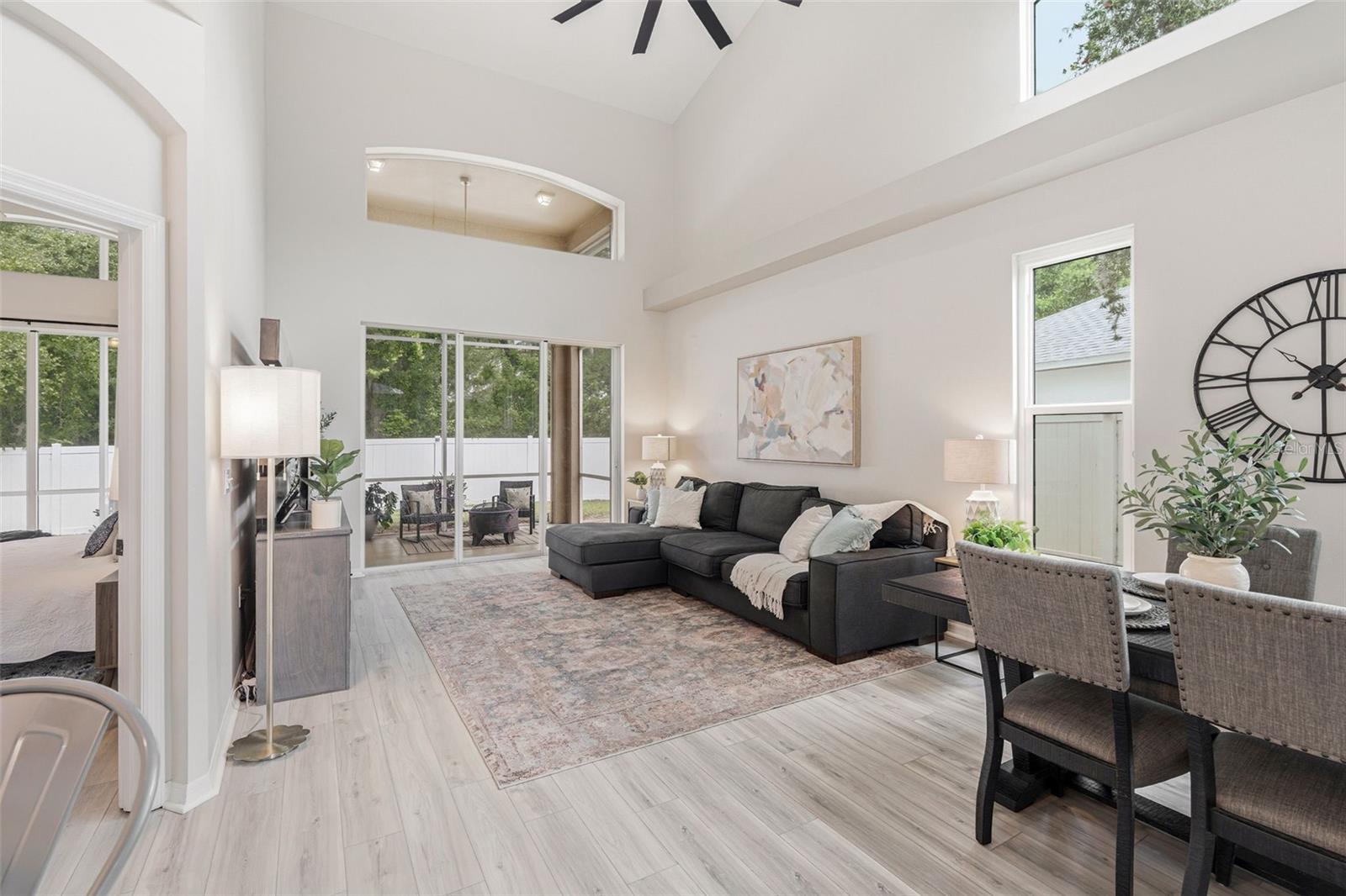 Image 18 of 48 For 11809 Acorn Woods Terrace