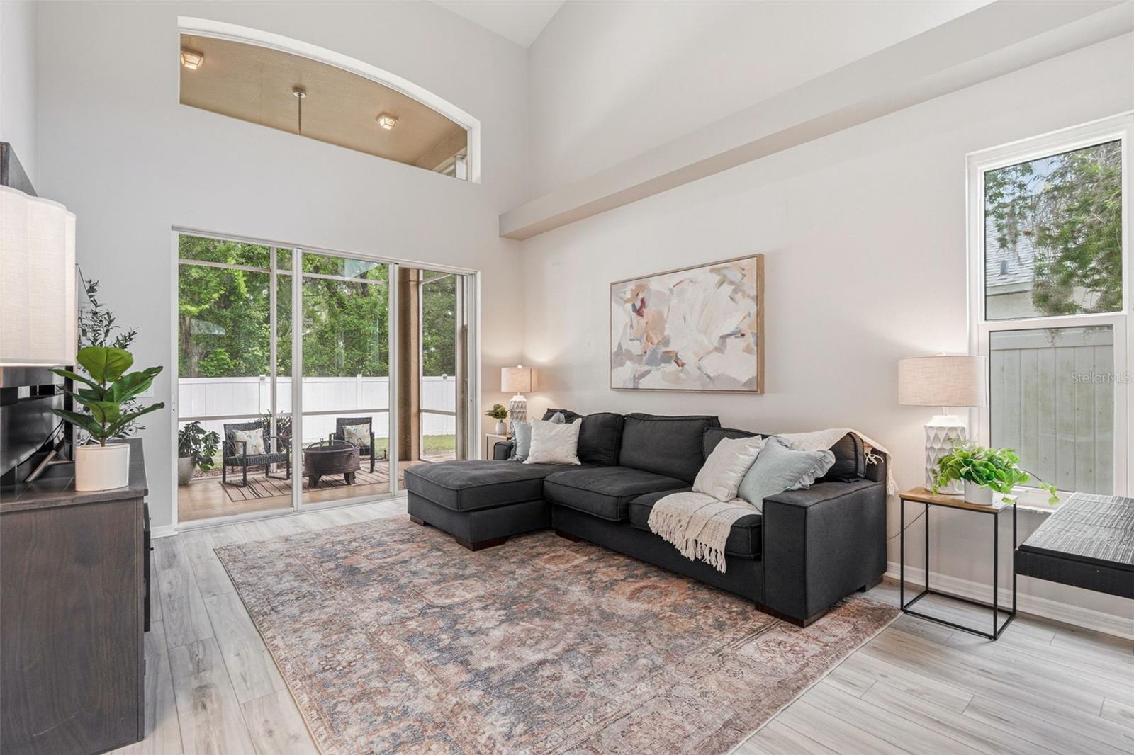 Image 21 of 48 For 11809 Acorn Woods Terrace