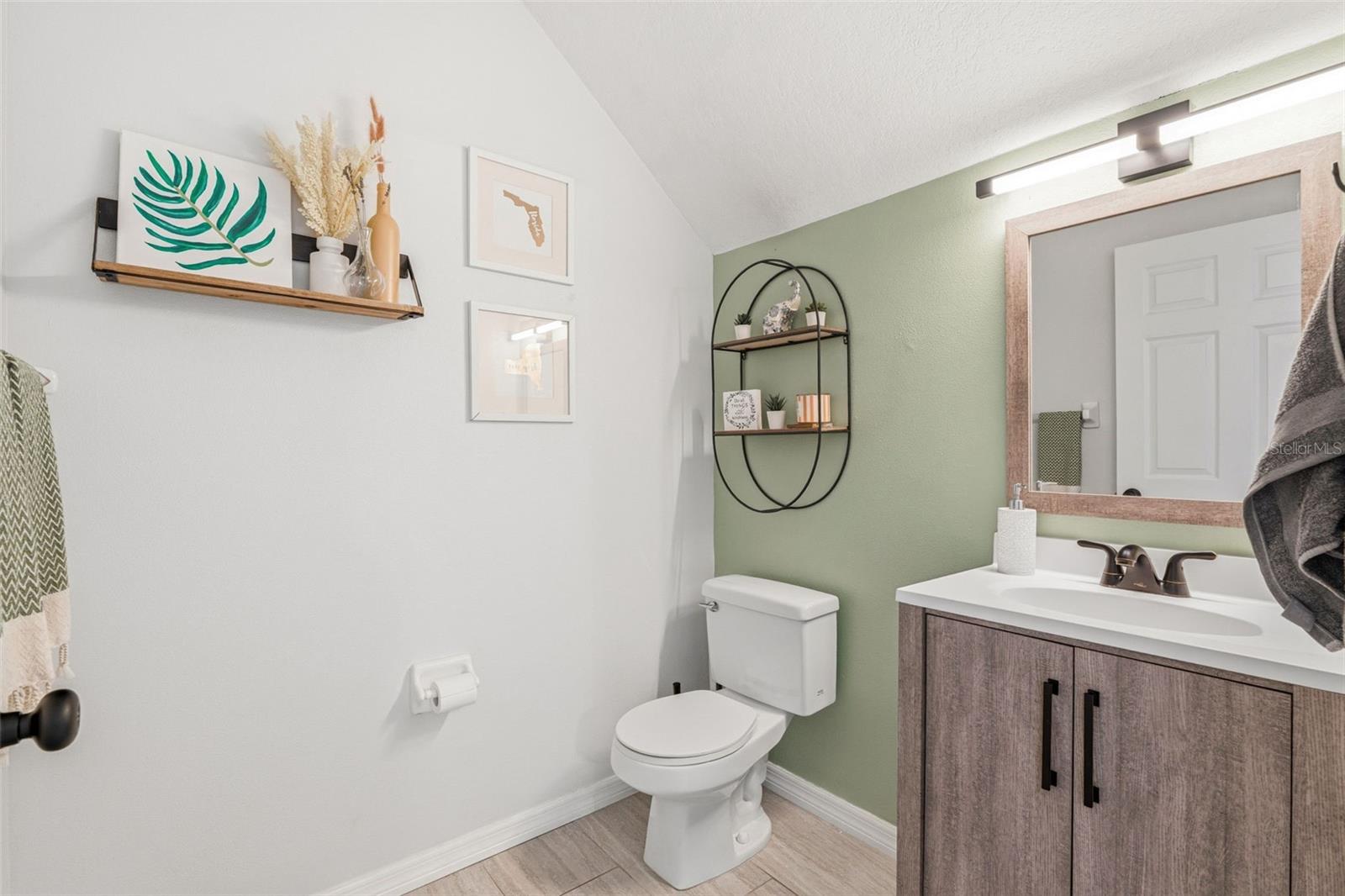 Image 27 of 48 For 11809 Acorn Woods Terrace