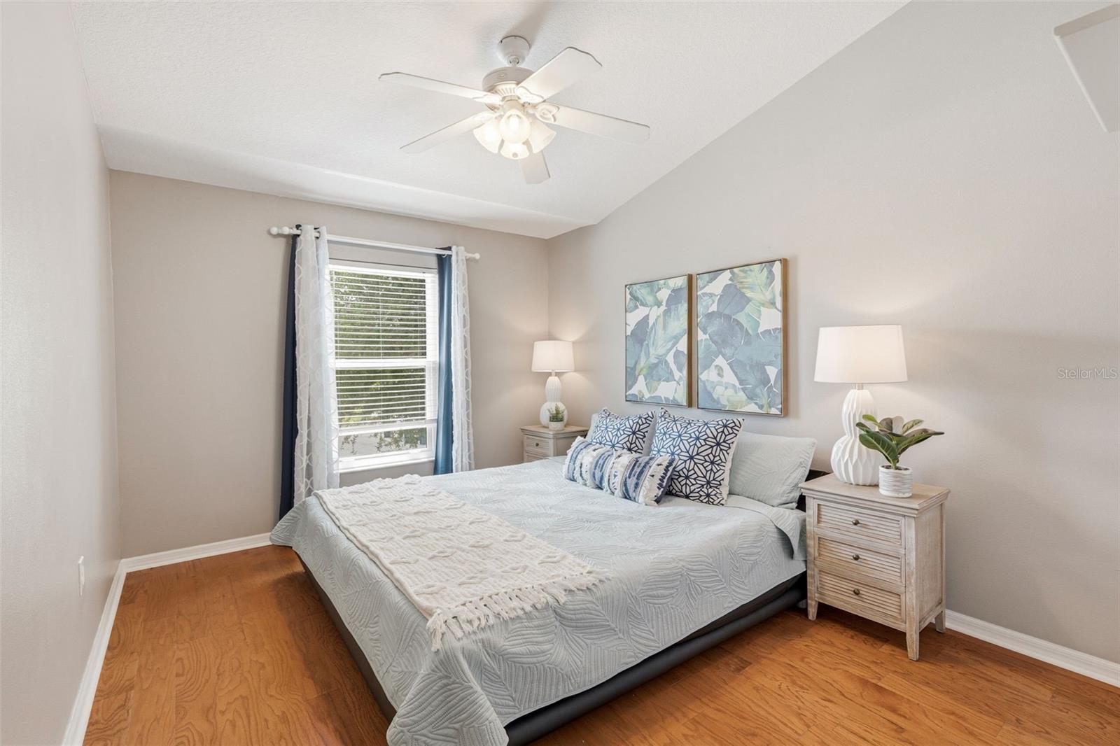 Image 32 of 48 For 11809 Acorn Woods Terrace