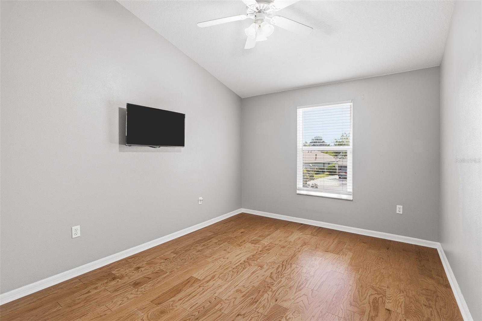 Image 34 of 48 For 11809 Acorn Woods Terrace