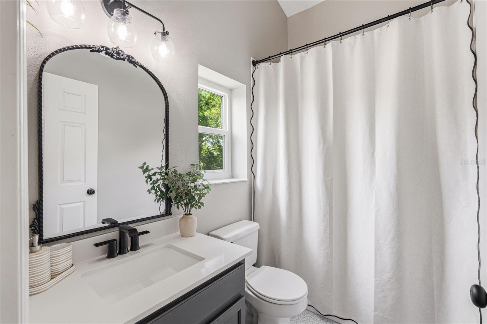 Image 36 of 48 For 11809 Acorn Woods Terrace