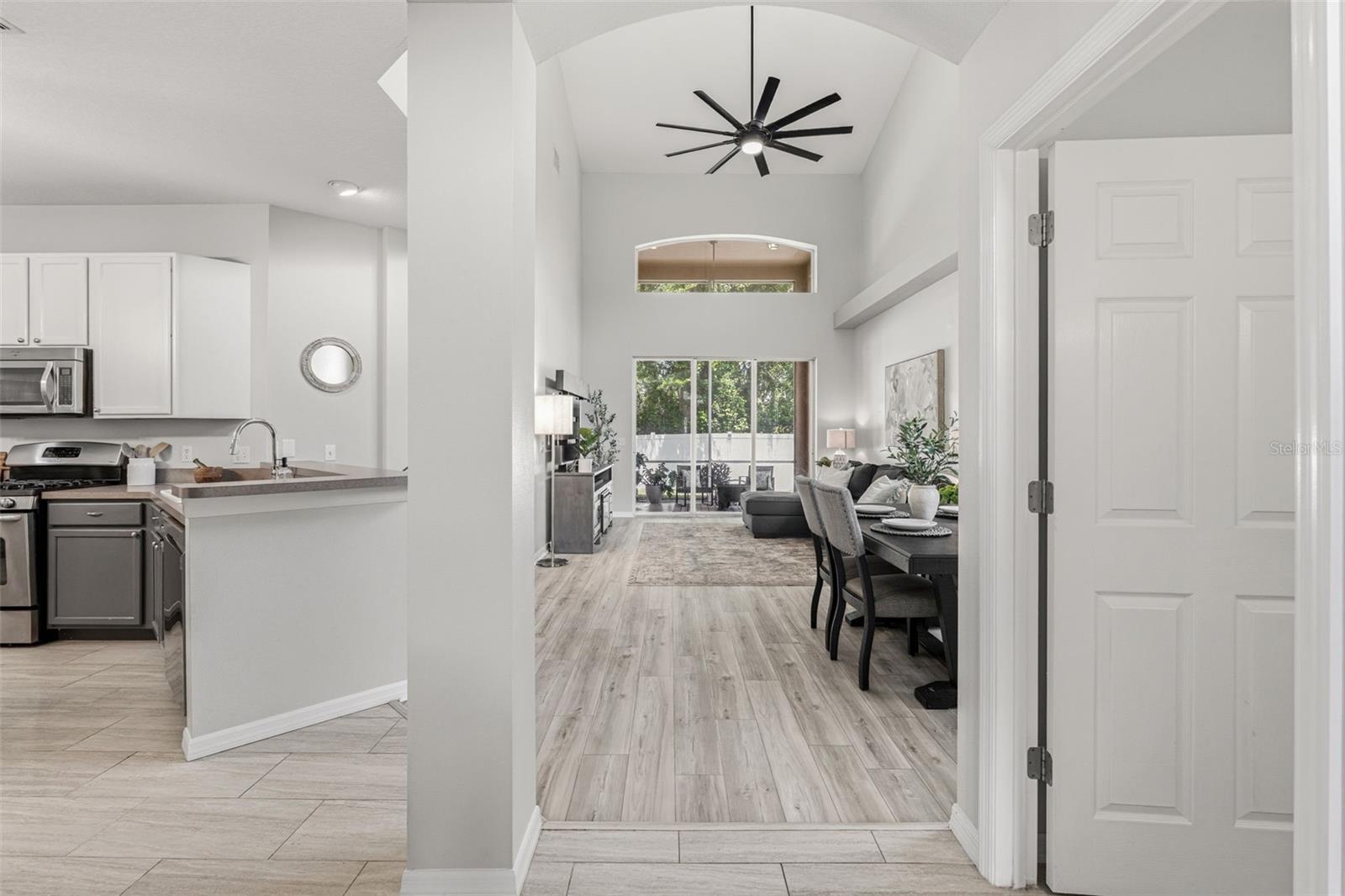 Image 5 of 48 For 11809 Acorn Woods Terrace