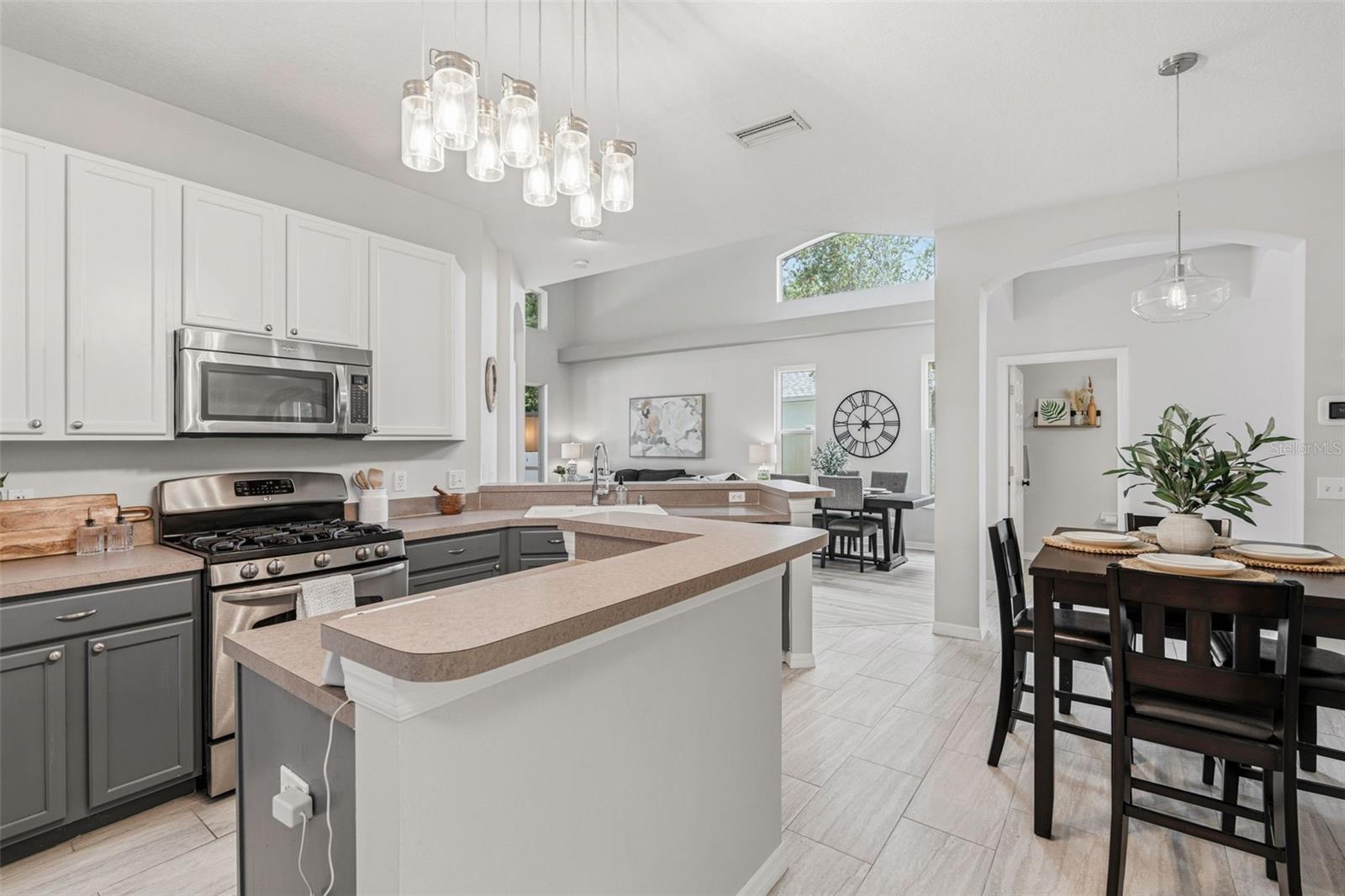 Image 9 of 48 For 11809 Acorn Woods Terrace