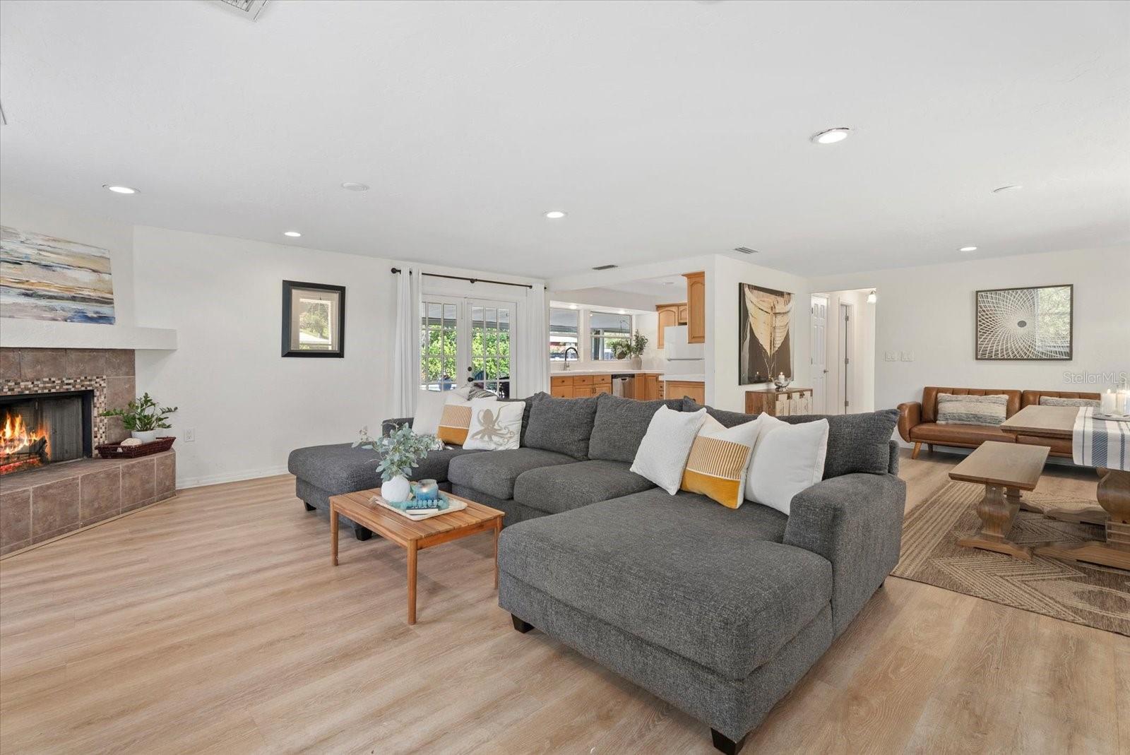 Image 11 of 46 For 5868 Denison Drive