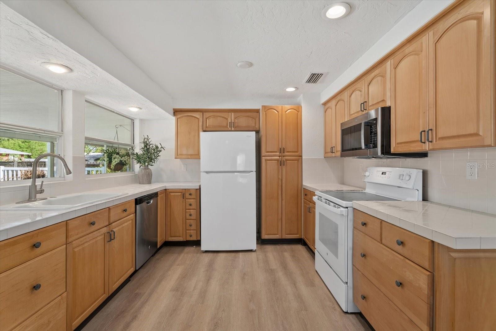 Image 13 of 46 For 5868 Denison Drive