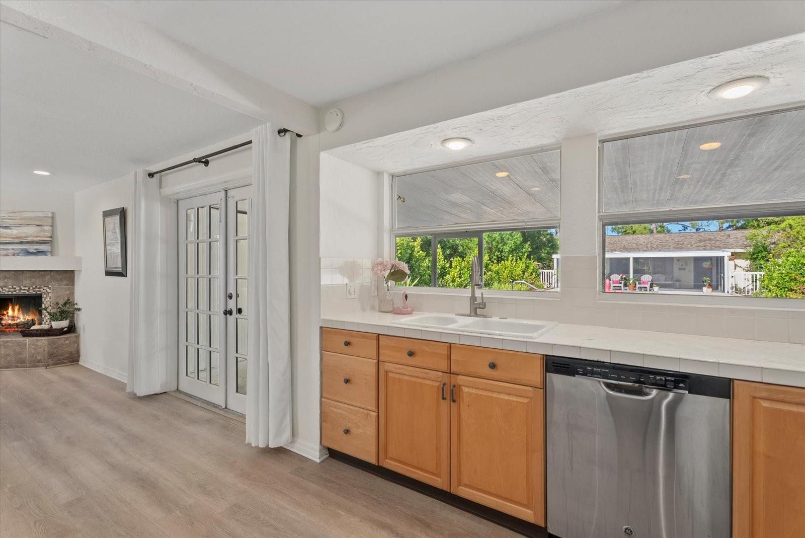 Image 14 of 46 For 5868 Denison Drive