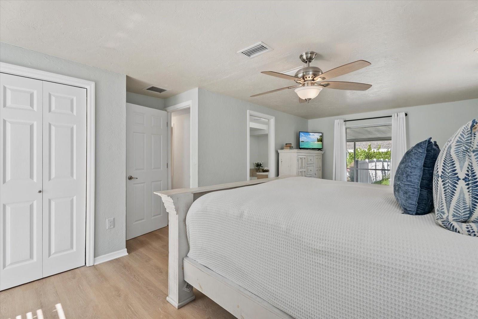 Image 20 of 46 For 5868 Denison Drive