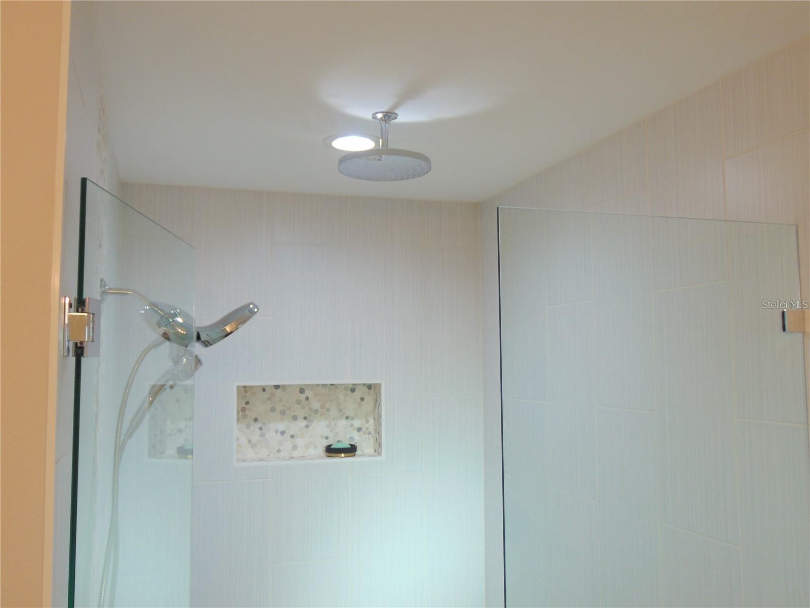 Image 22 of 27 For 451 Tanager Road