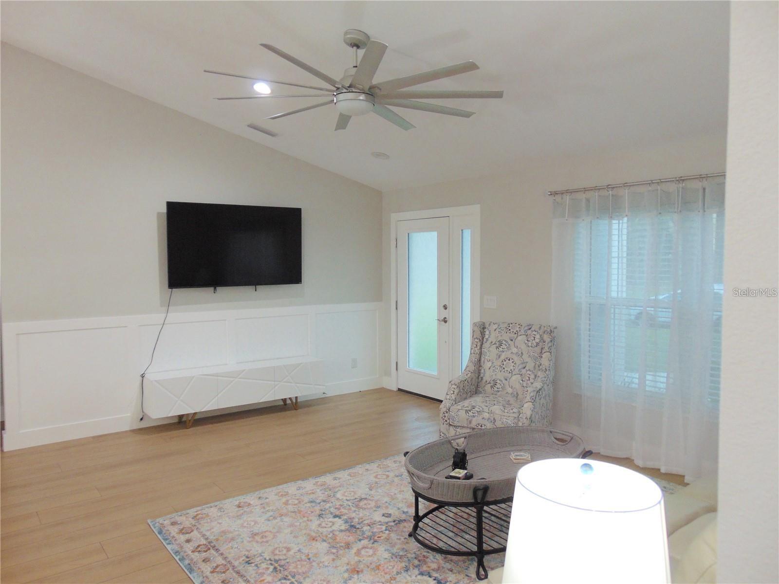 Image 5 of 27 For 451 Tanager Road