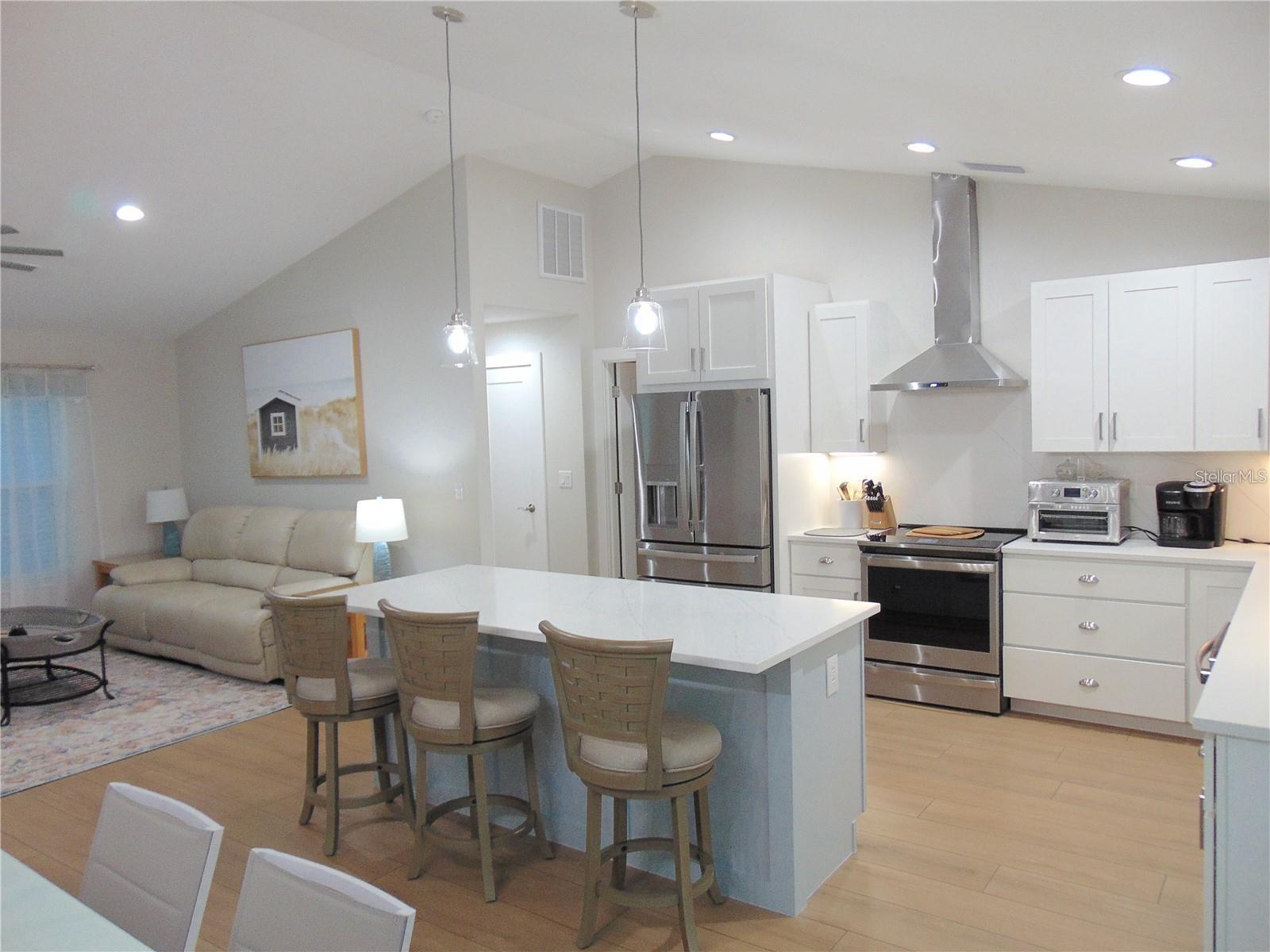 Image 8 of 27 For 451 Tanager Road