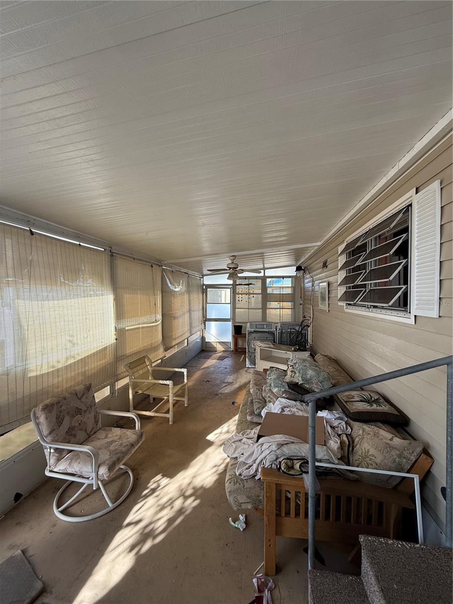 Image 4 of 11 For 1475 Flamingo Drive 121