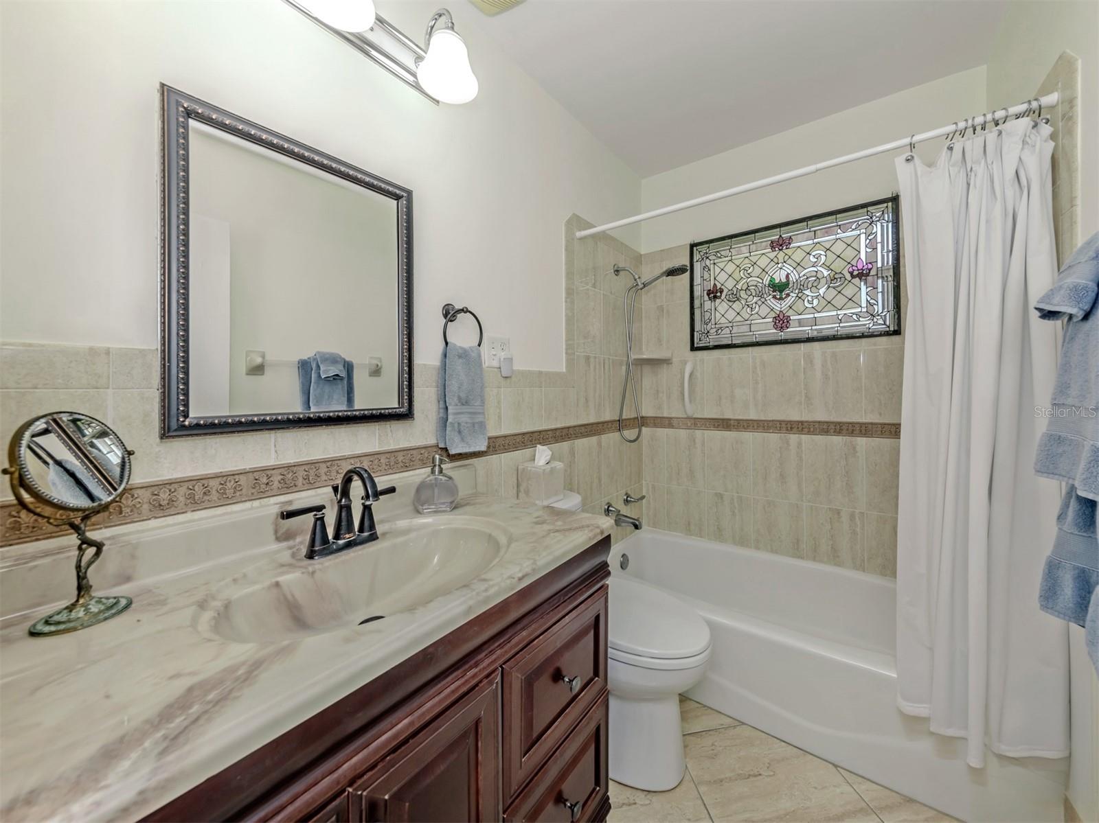 Image 16 of 53 For 509 Harbor Drive S