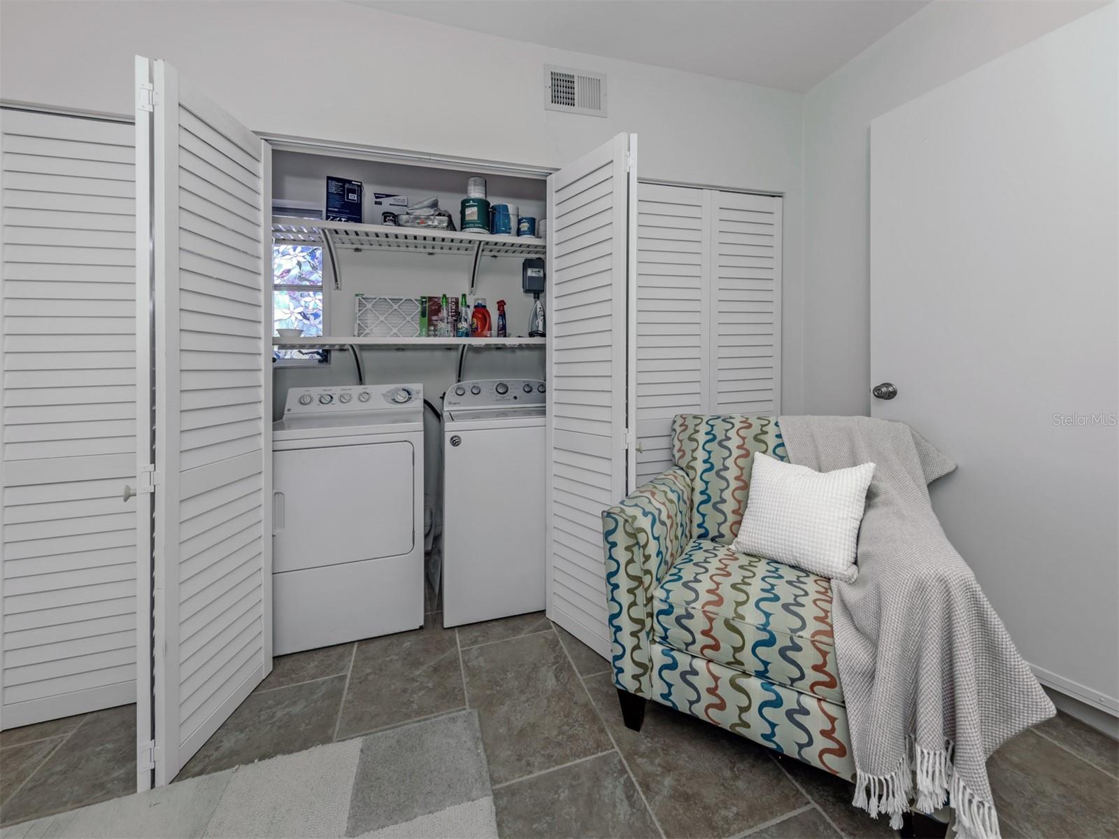 Image 22 of 53 For 509 Harbor Drive S