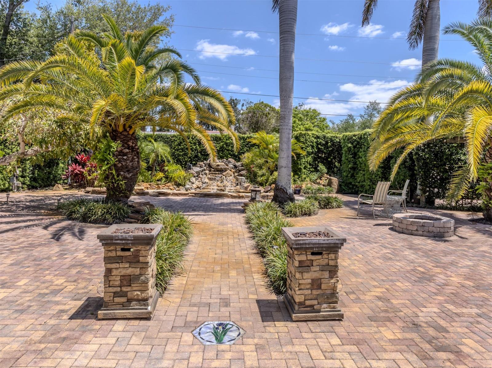 Image 25 of 53 For 509 Harbor Drive S