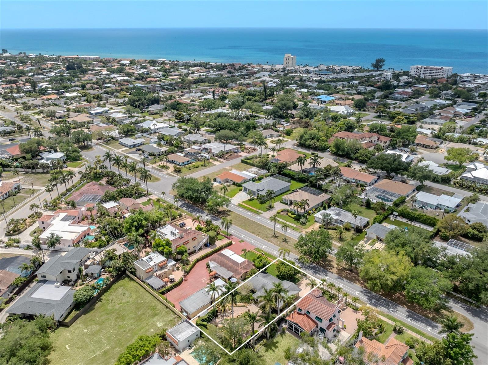 Image 29 of 53 For 509 Harbor Drive S