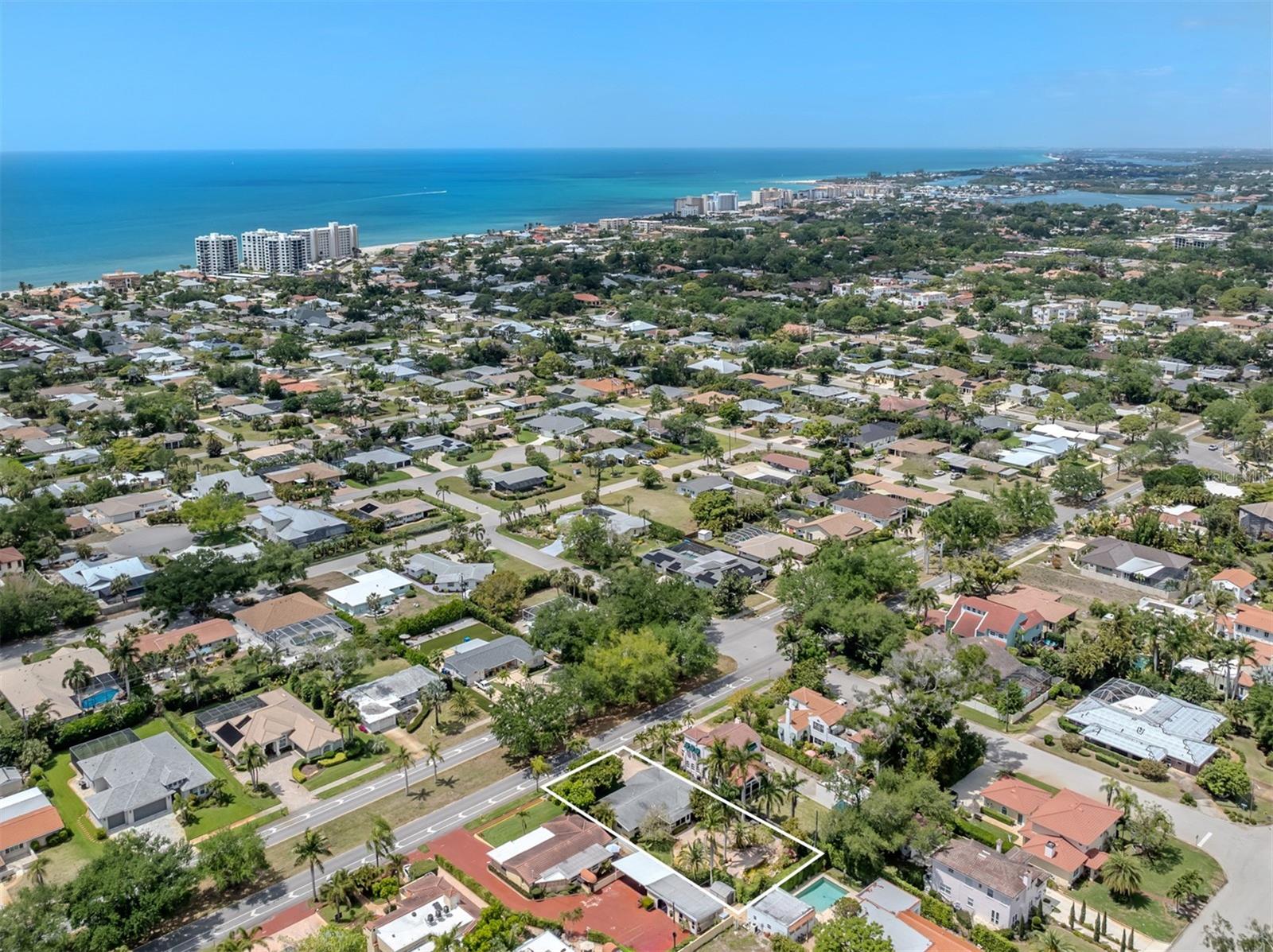 Image 32 of 53 For 509 Harbor Drive S