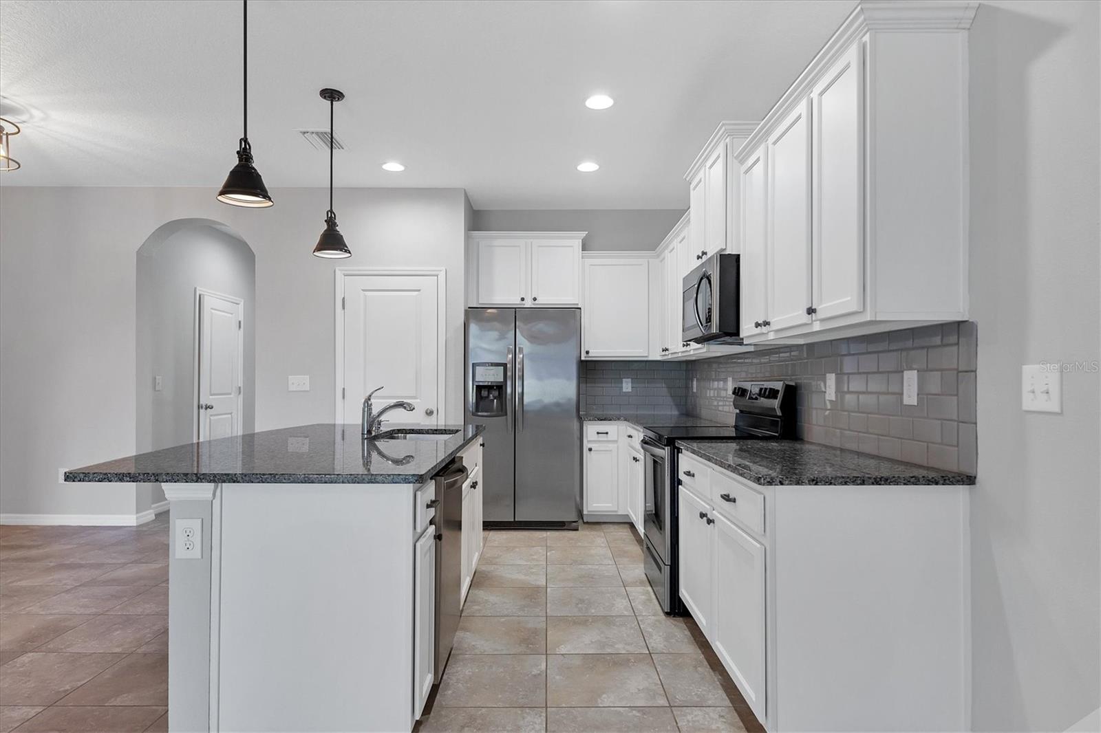 Image 14 of 72 For 8657 Palmer Park Circle