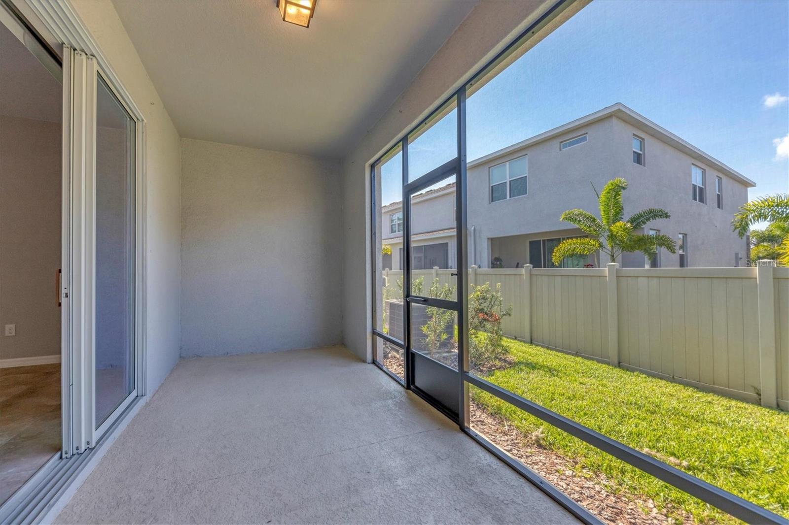 Image 24 of 72 For 8657 Palmer Park Circle