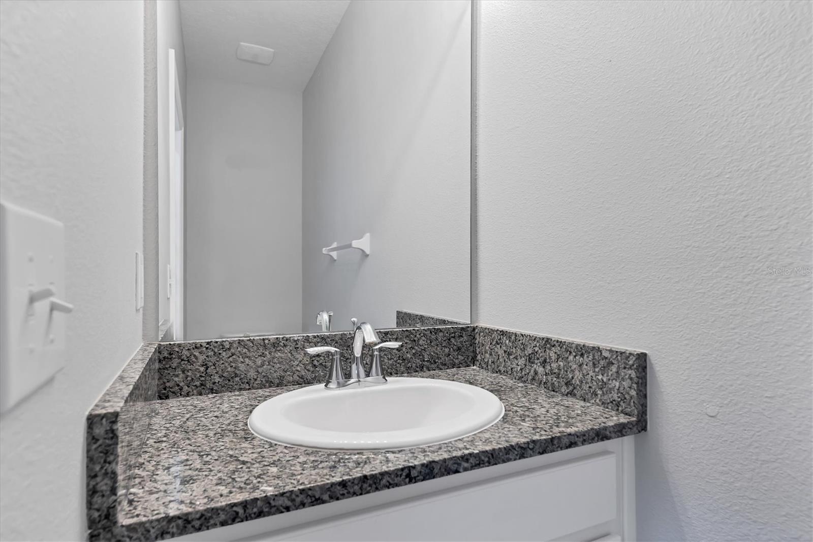 Image 25 of 72 For 8657 Palmer Park Circle