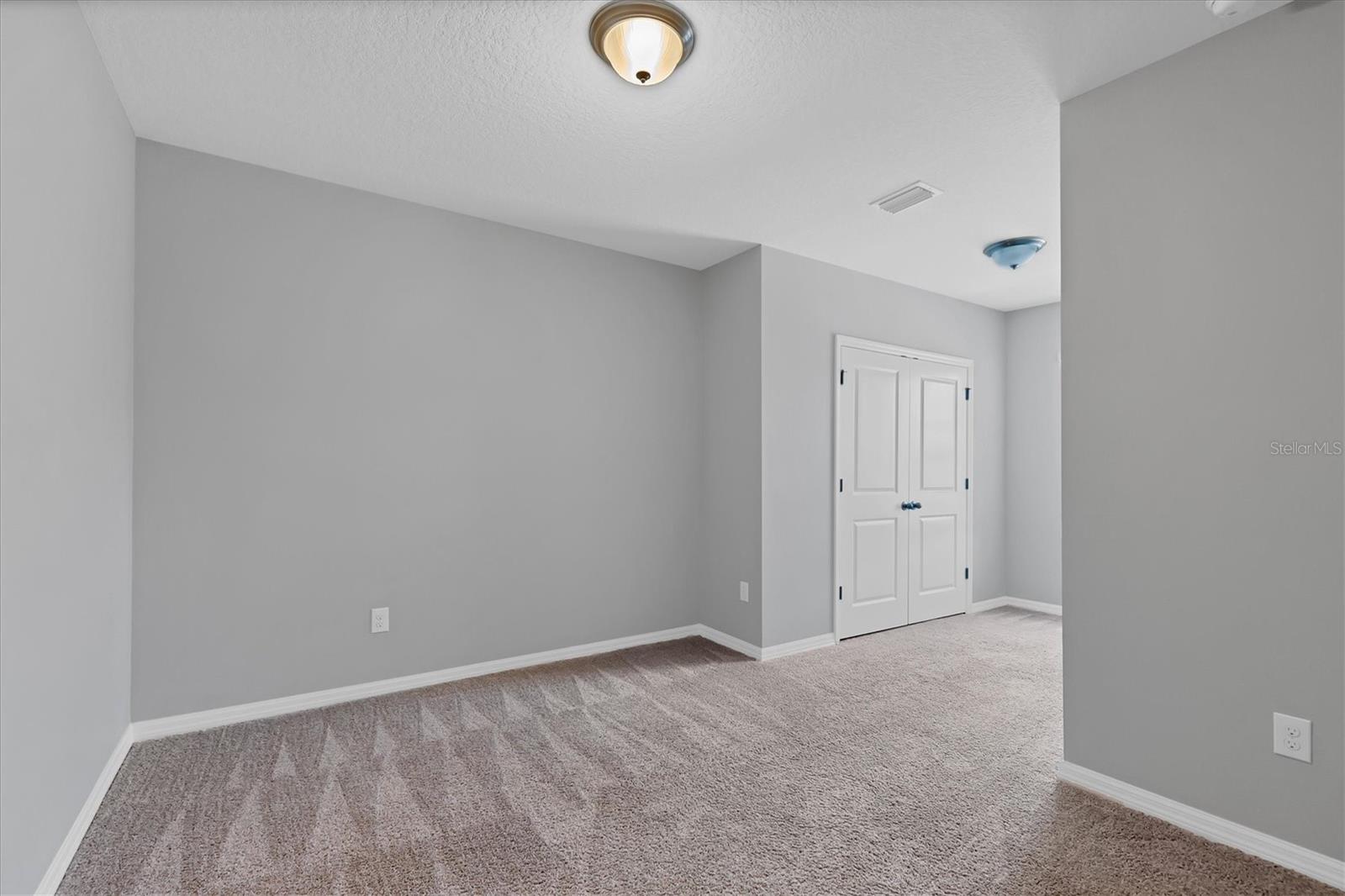 Image 32 of 72 For 8657 Palmer Park Circle