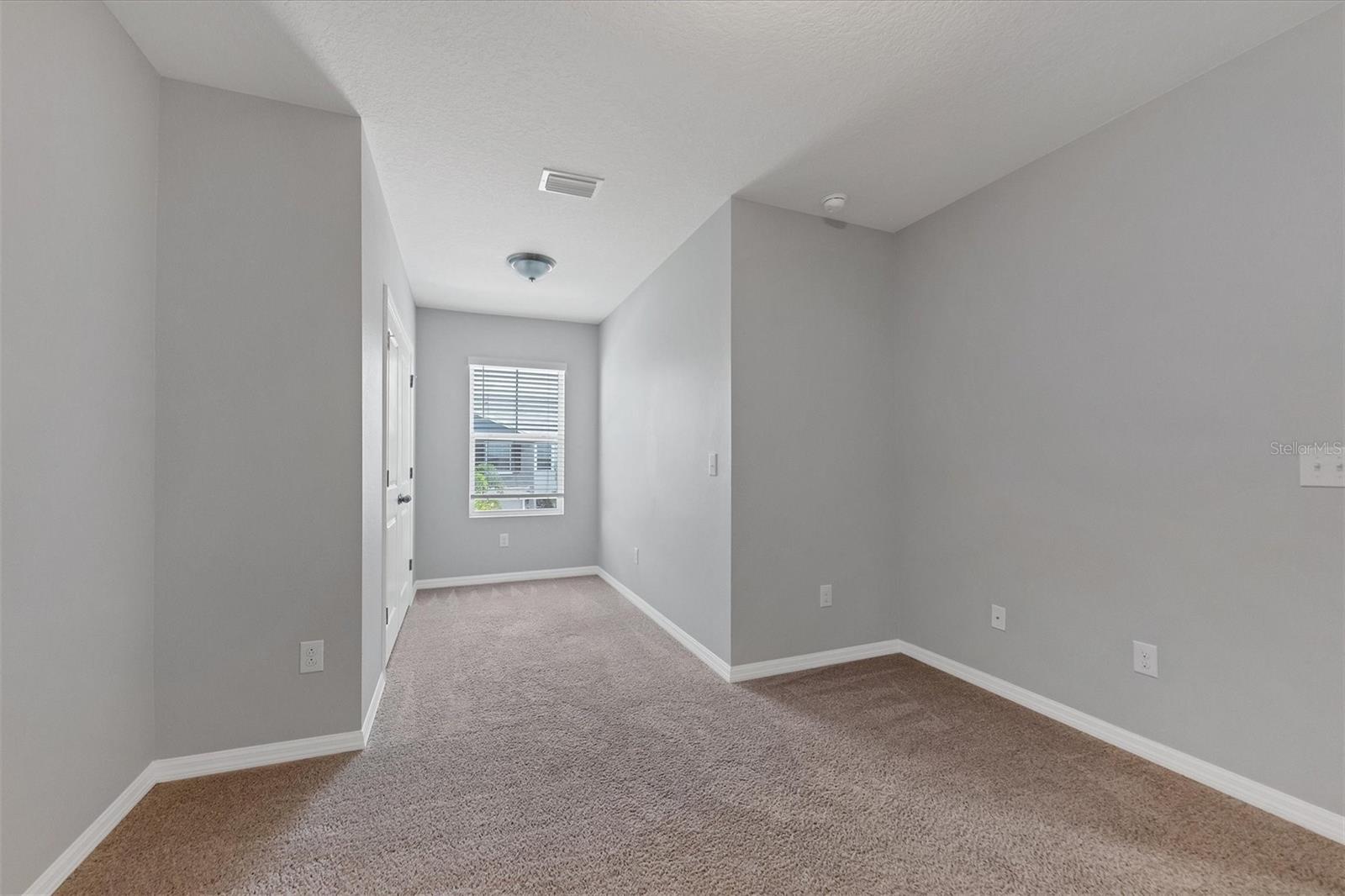 Image 33 of 72 For 8657 Palmer Park Circle