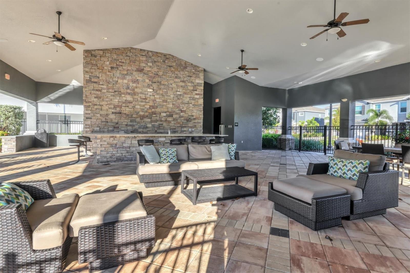 Image 42 of 72 For 8657 Palmer Park Circle