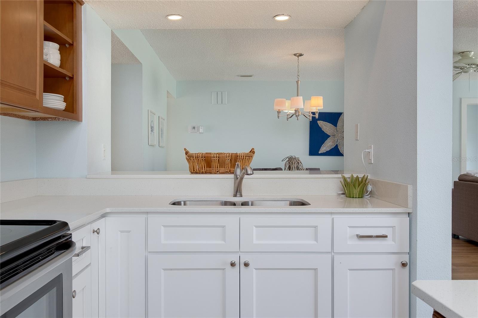 Image 20 of 63 For 303 Wexford Terrace 183