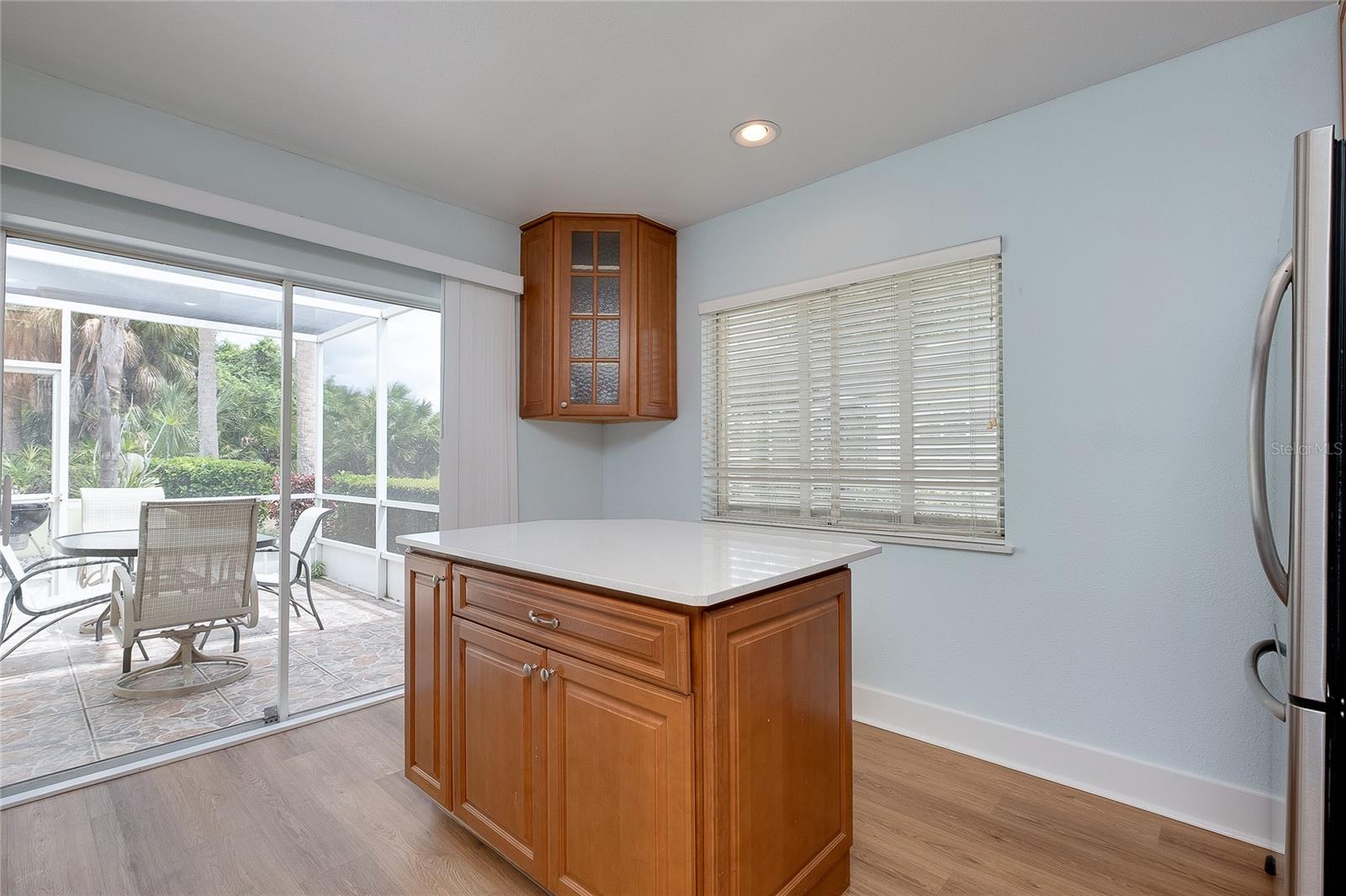 Image 22 of 63 For 303 Wexford Terrace 183