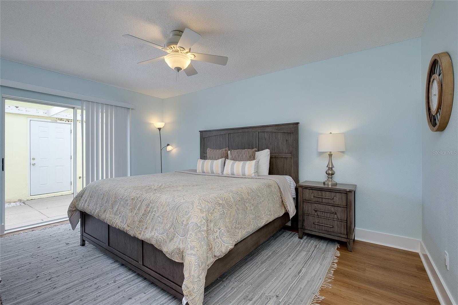 Image 28 of 63 For 303 Wexford Terrace 183