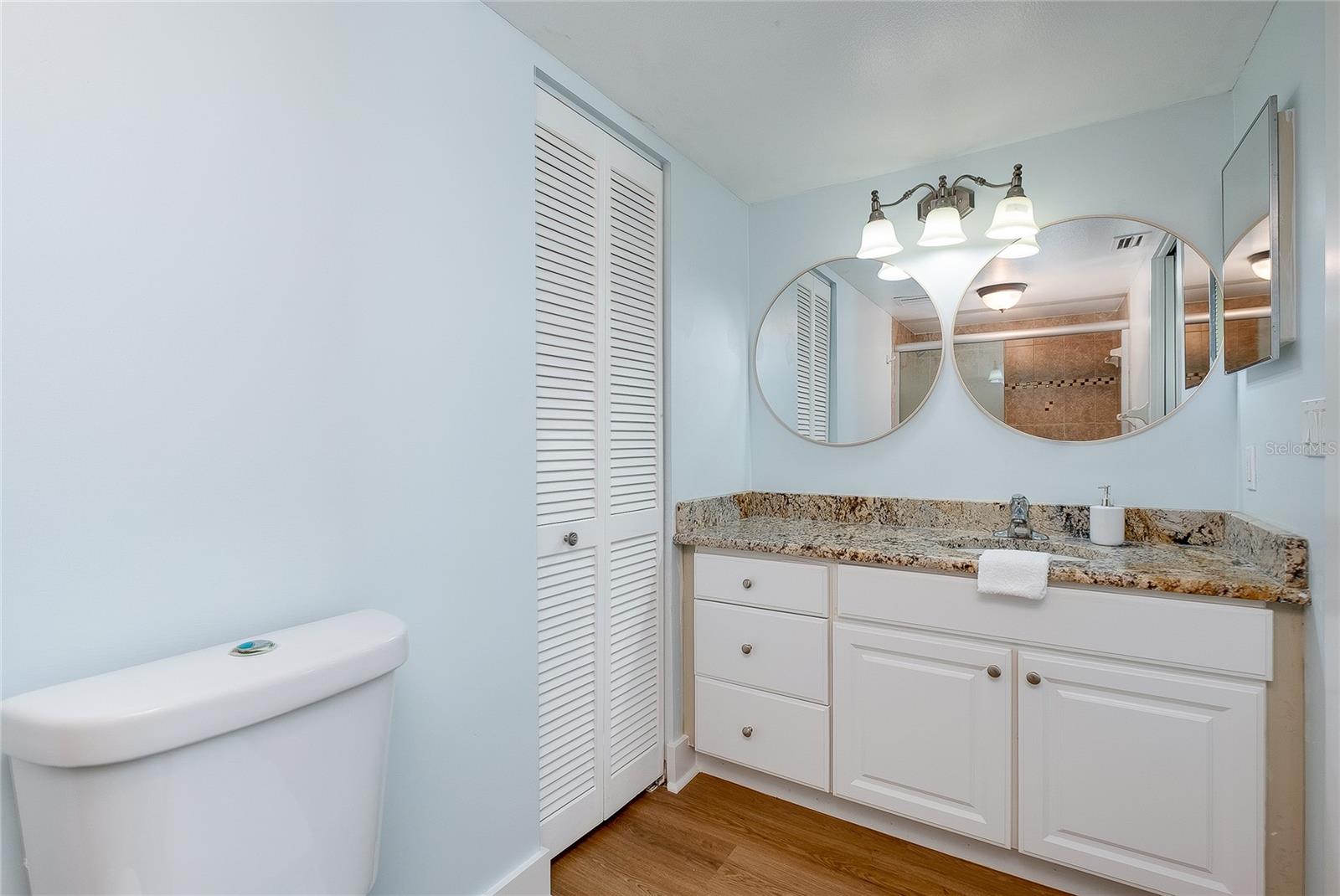 Image 33 of 63 For 303 Wexford Terrace 183