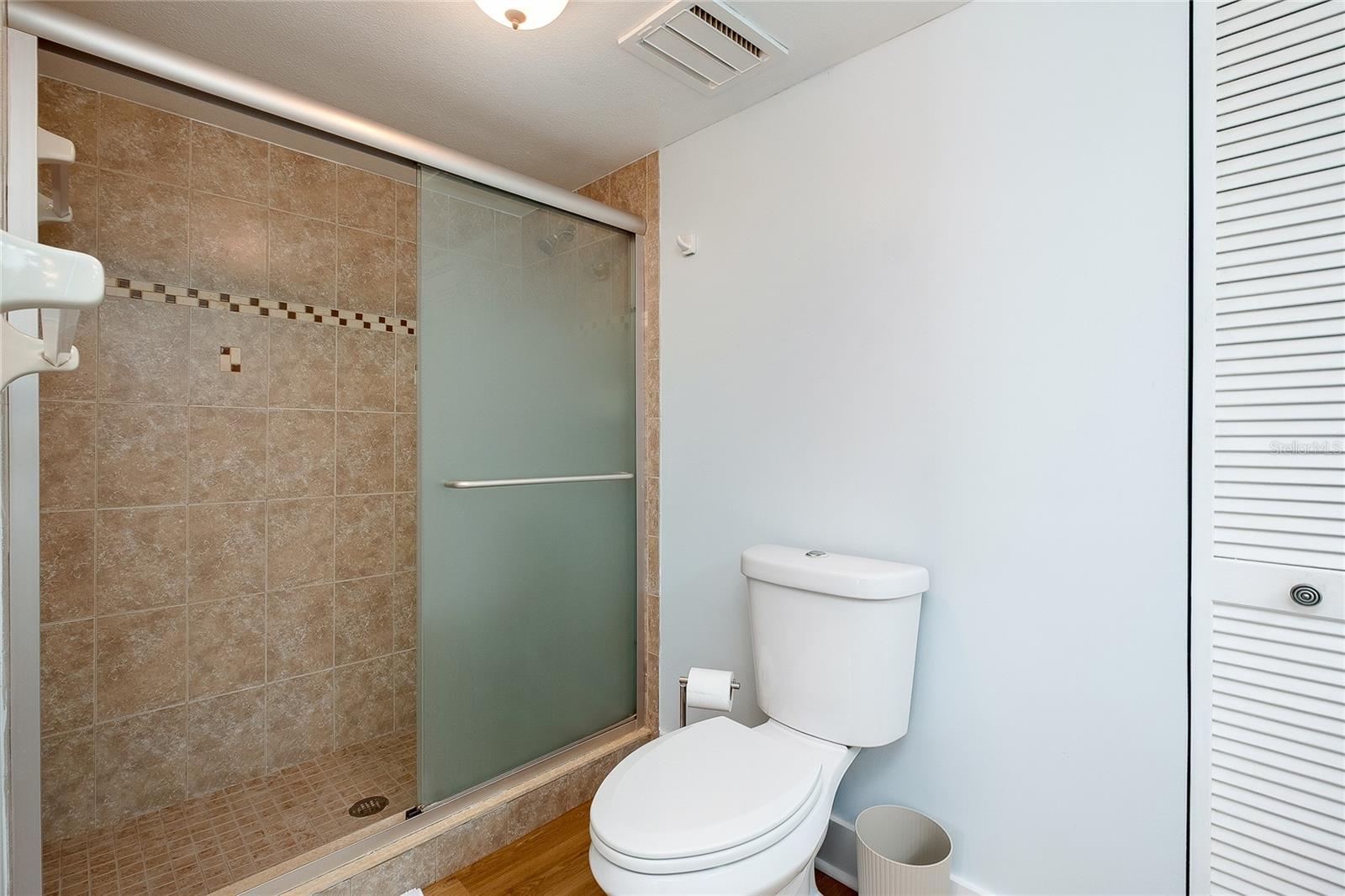 Image 34 of 63 For 303 Wexford Terrace 183