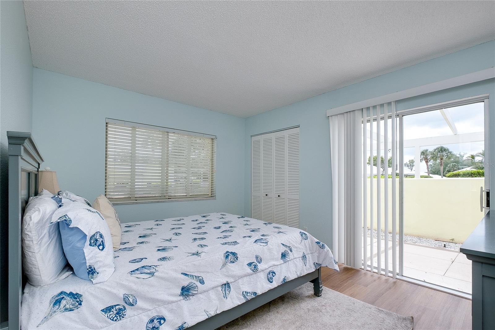 Image 35 of 63 For 303 Wexford Terrace 183