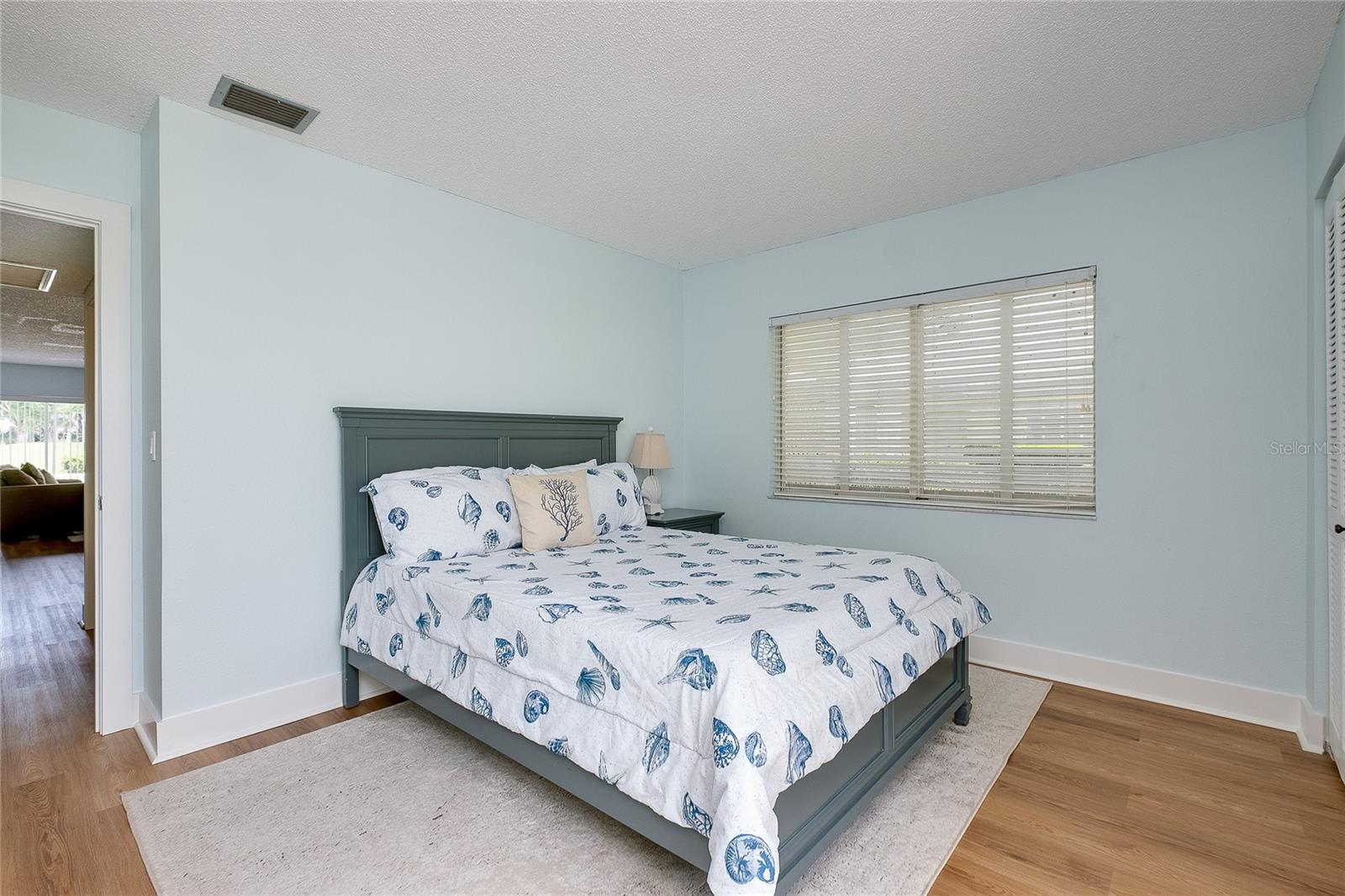 Image 36 of 63 For 303 Wexford Terrace 183