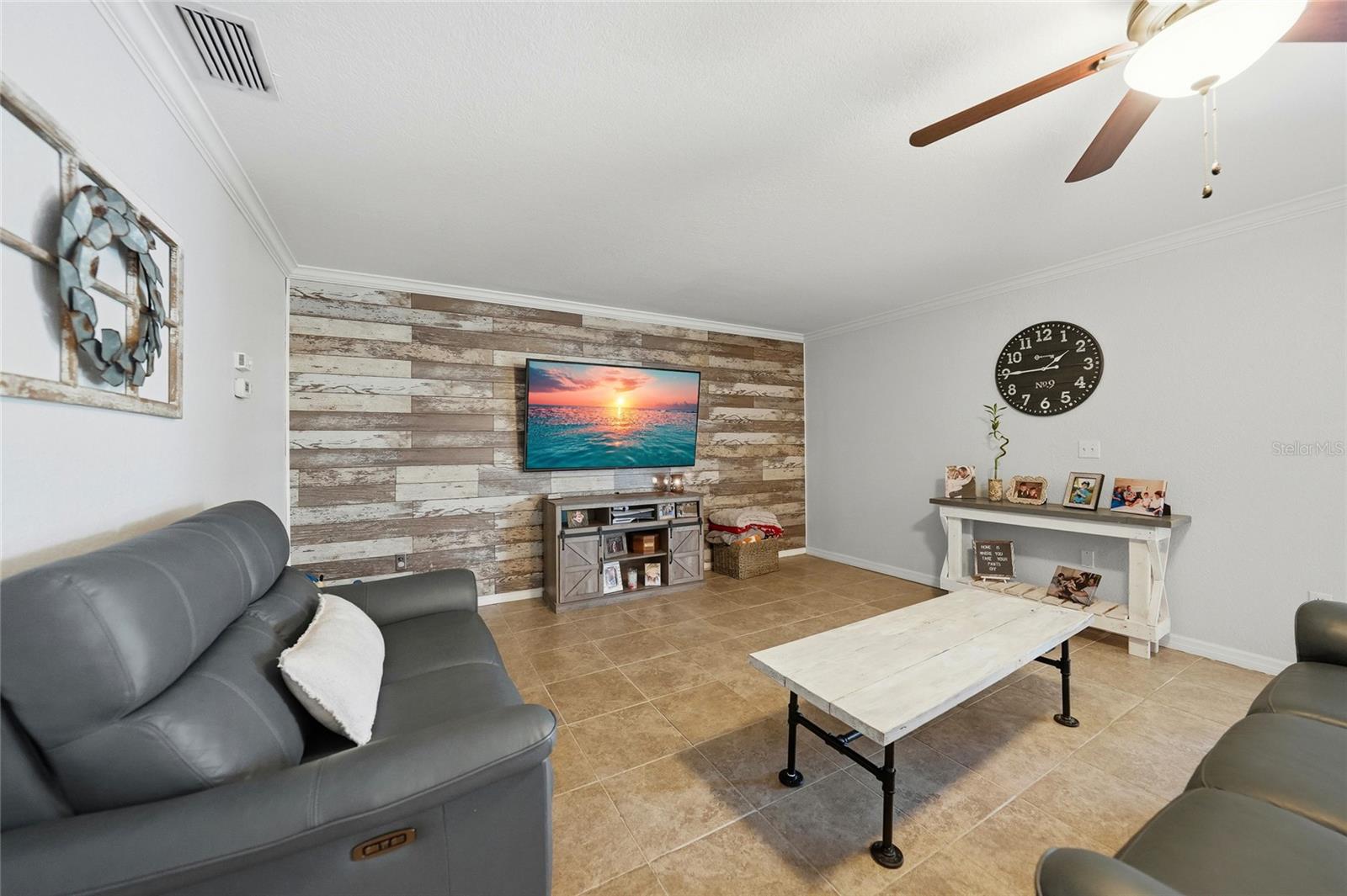 Image 7 of 64 For 4053 Pinstar Terrace