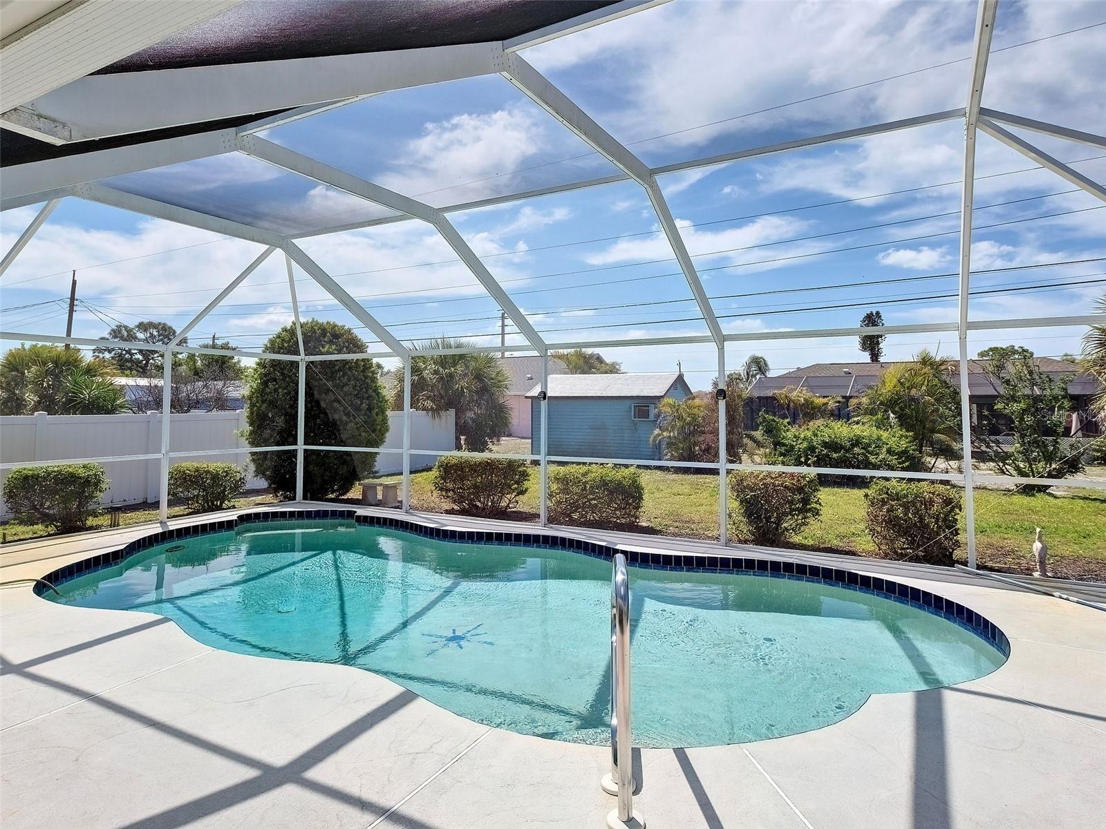 Image 10 of 73 For 1537 Crest Drive