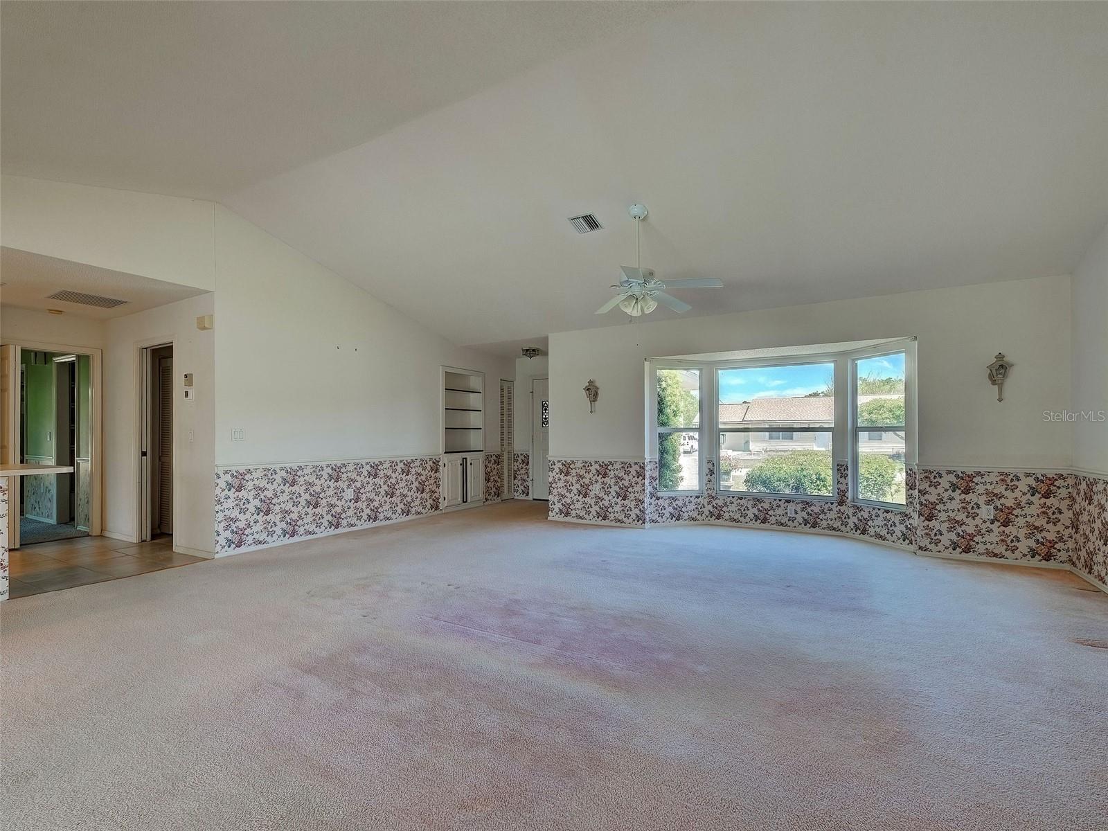 Image 17 of 73 For 1537 Crest Drive