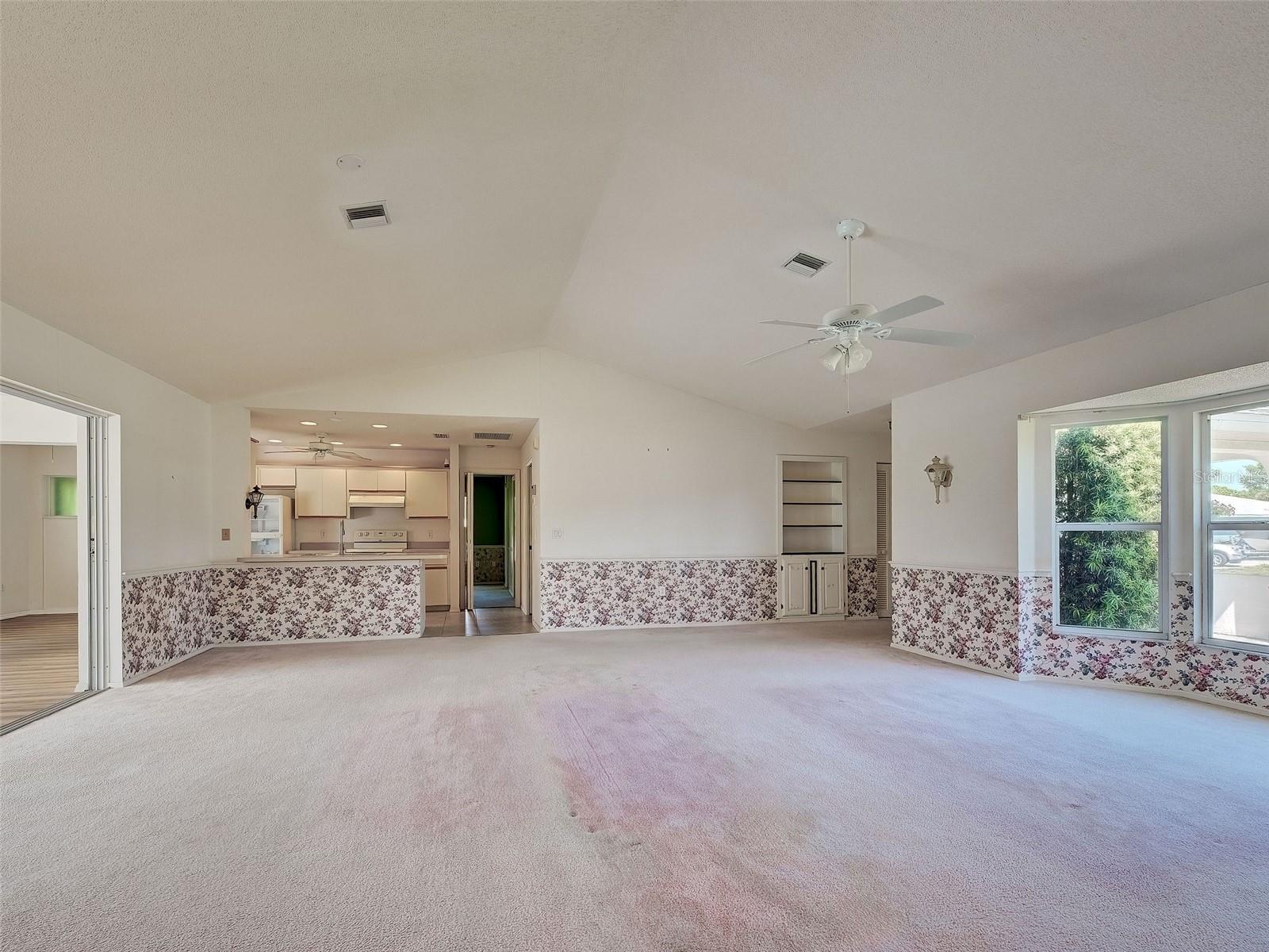 Image 18 of 73 For 1537 Crest Drive