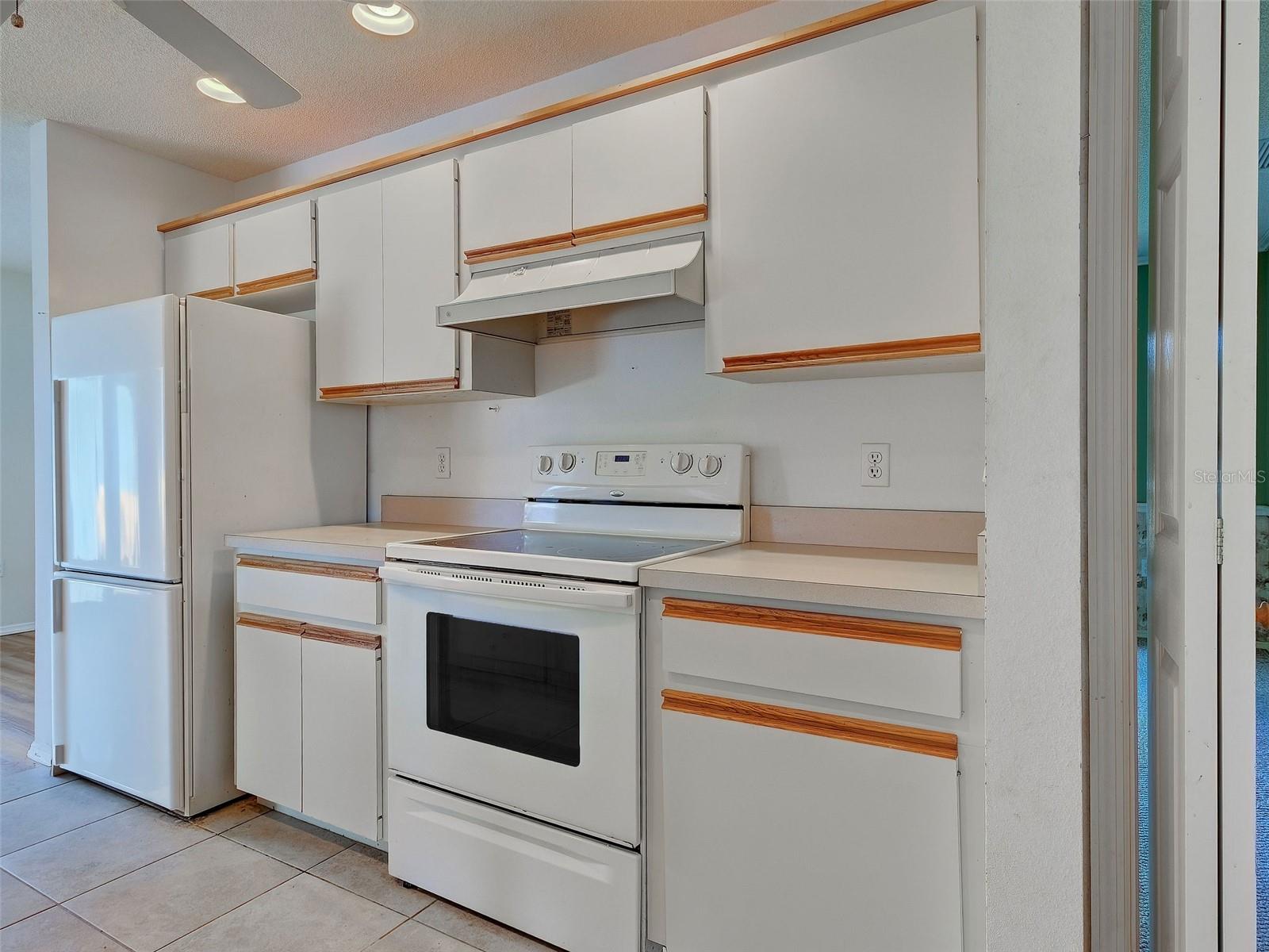 Image 24 of 73 For 1537 Crest Drive