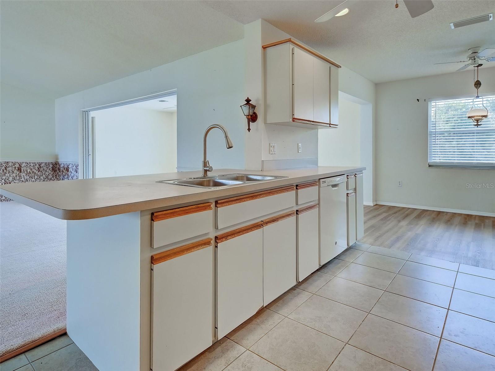 Image 25 of 73 For 1537 Crest Drive