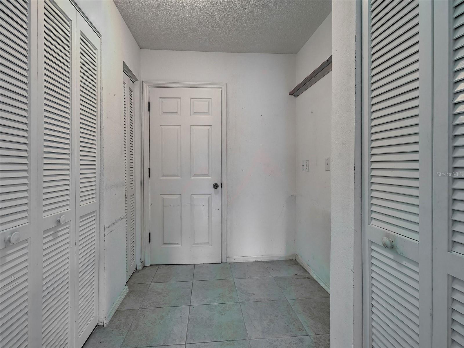 Image 26 of 73 For 1537 Crest Drive