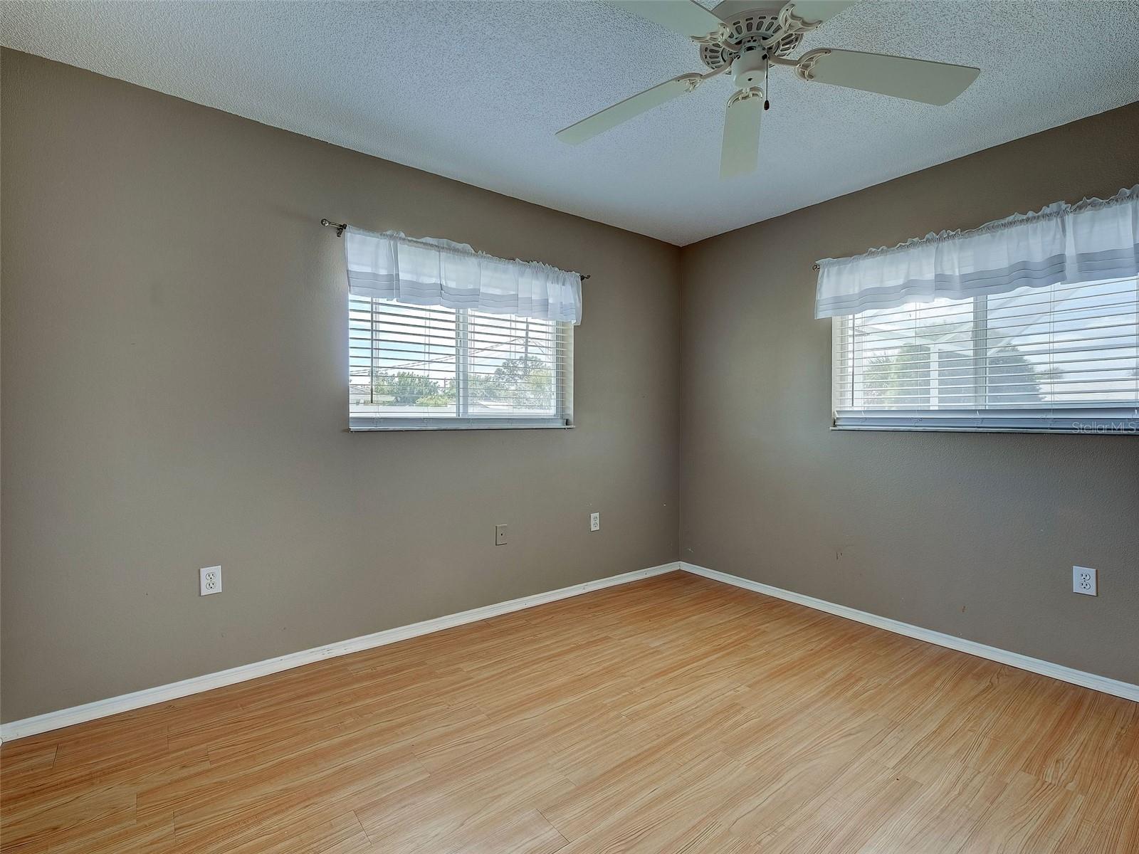 Image 47 of 73 For 1537 Crest Drive