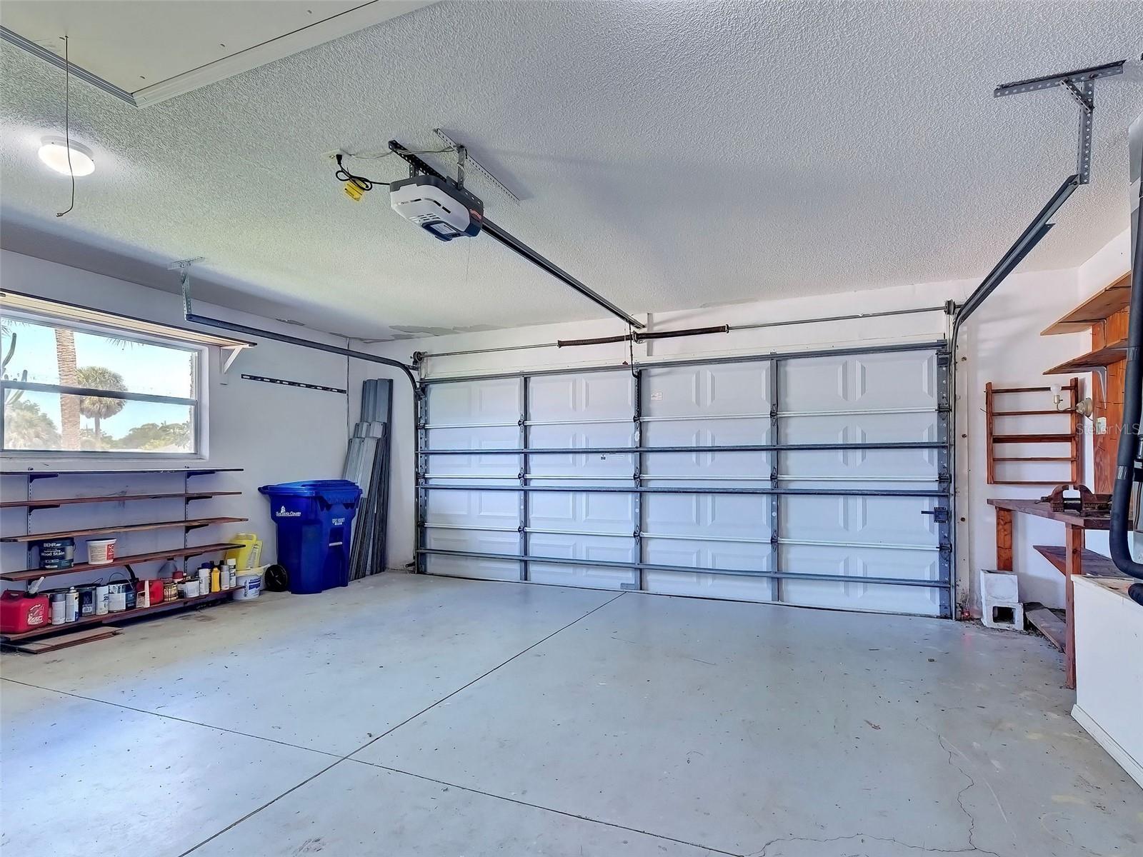 Image 50 of 73 For 1537 Crest Drive