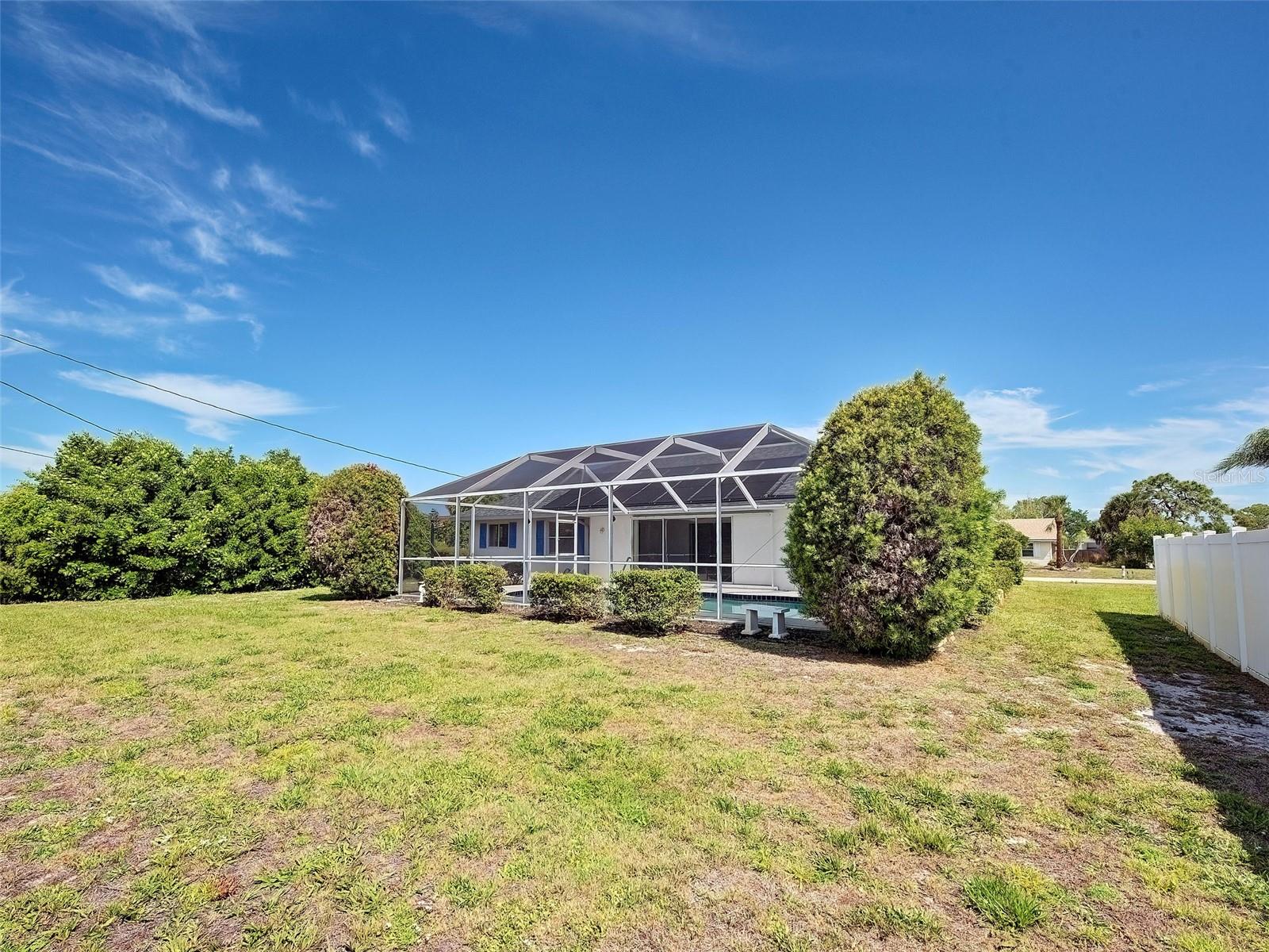 Image 6 of 73 For 1537 Crest Drive